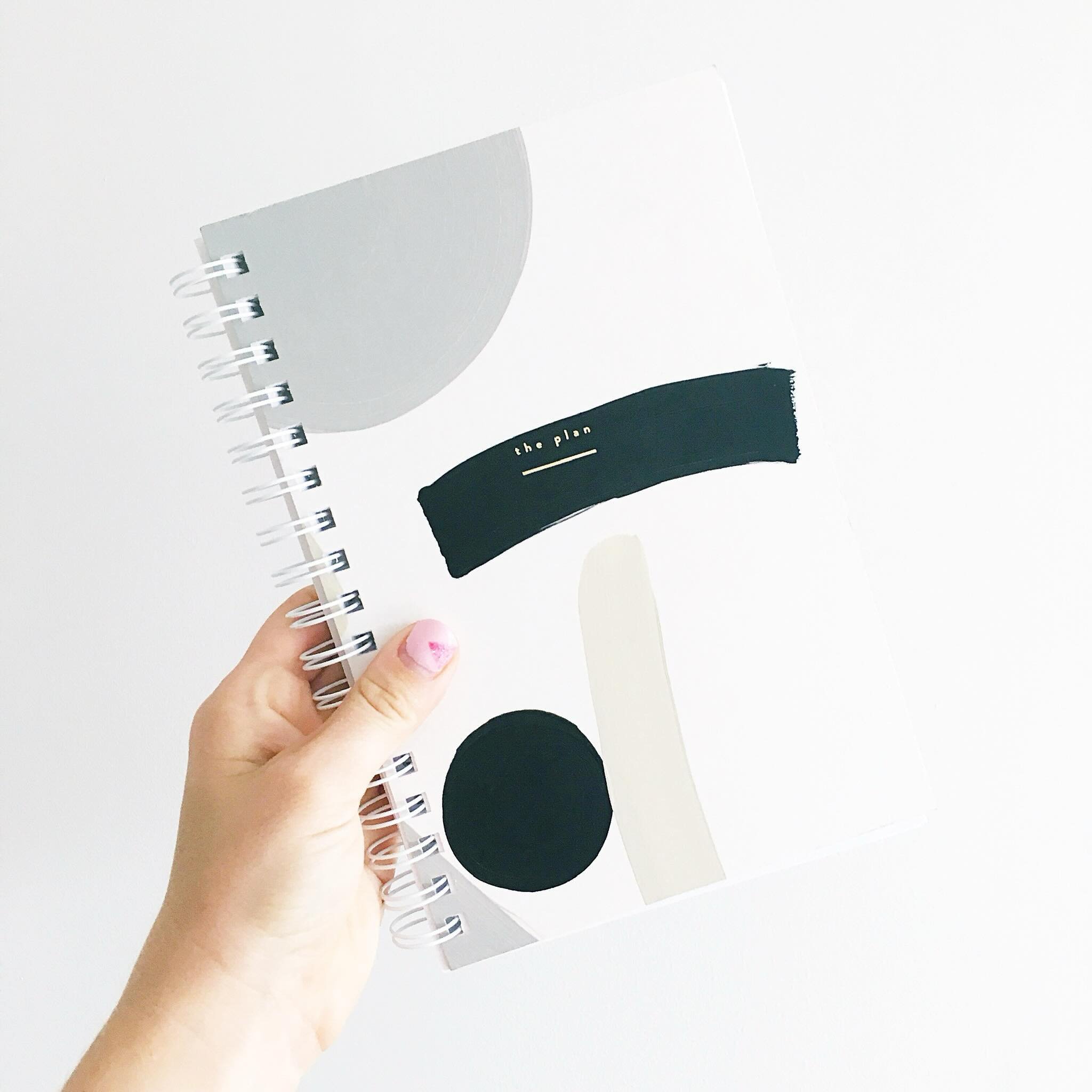 It's a 💥holiday week💥 which means LOTS of plans &mdash; both personal &amp; professional!! While making sure to answer your questions💡 here, I've also been traveling the country✈️ with my sweet family!

👉🏻 Any big (or small!) 4th of July plans t