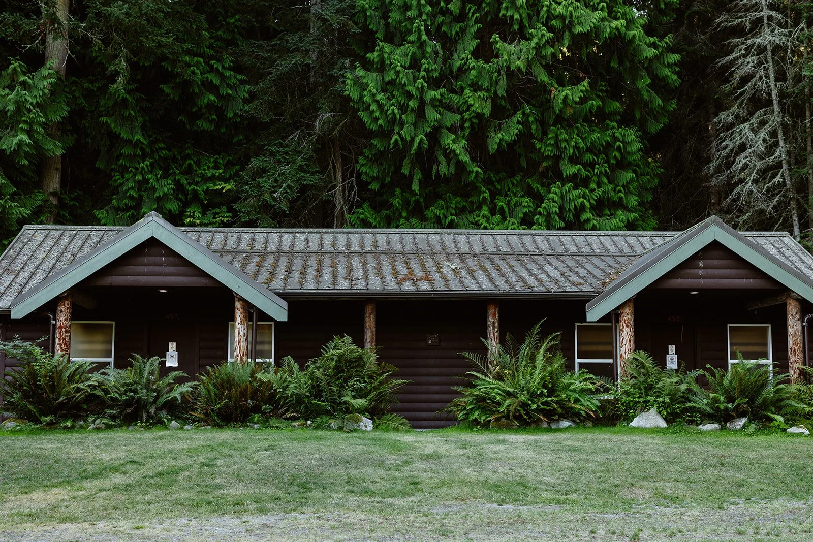 photo of cornet bay retreat center main lodge at deception pass