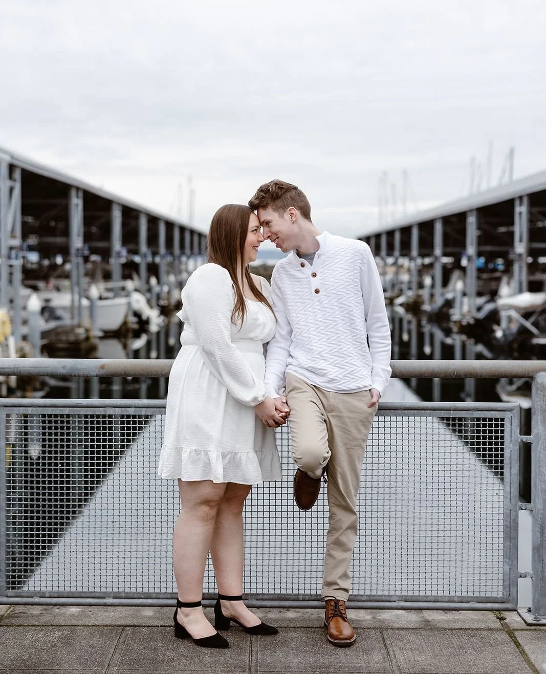 Just sharing some sneak peeks from my last engagement session of the year! Now I've just got a bunch of editing to wrap up and then it's full on Dad mode for the rest of the year 😀.