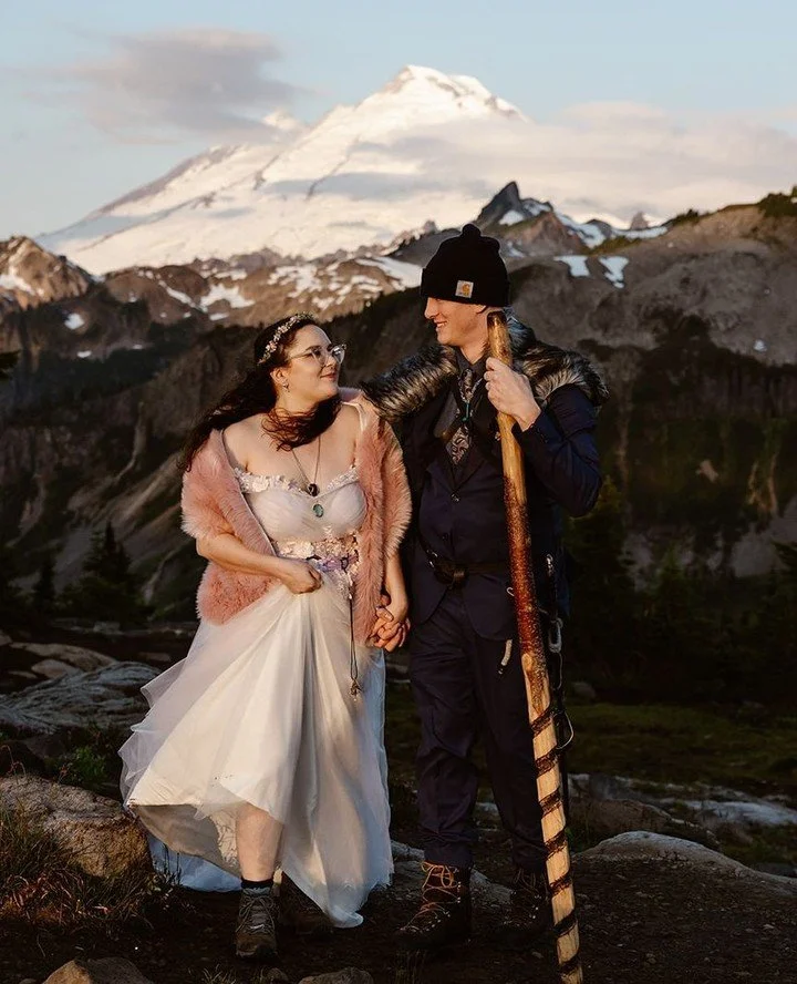 Lainie and Zach wanted to have a unique intimate wedding with their close friends' family in one of Washington&rsquo;s most beautiful locations in the North Cascades at Artist Point! They wanted beautiful photos of Mt Baker, Mt Shuksan and get some s