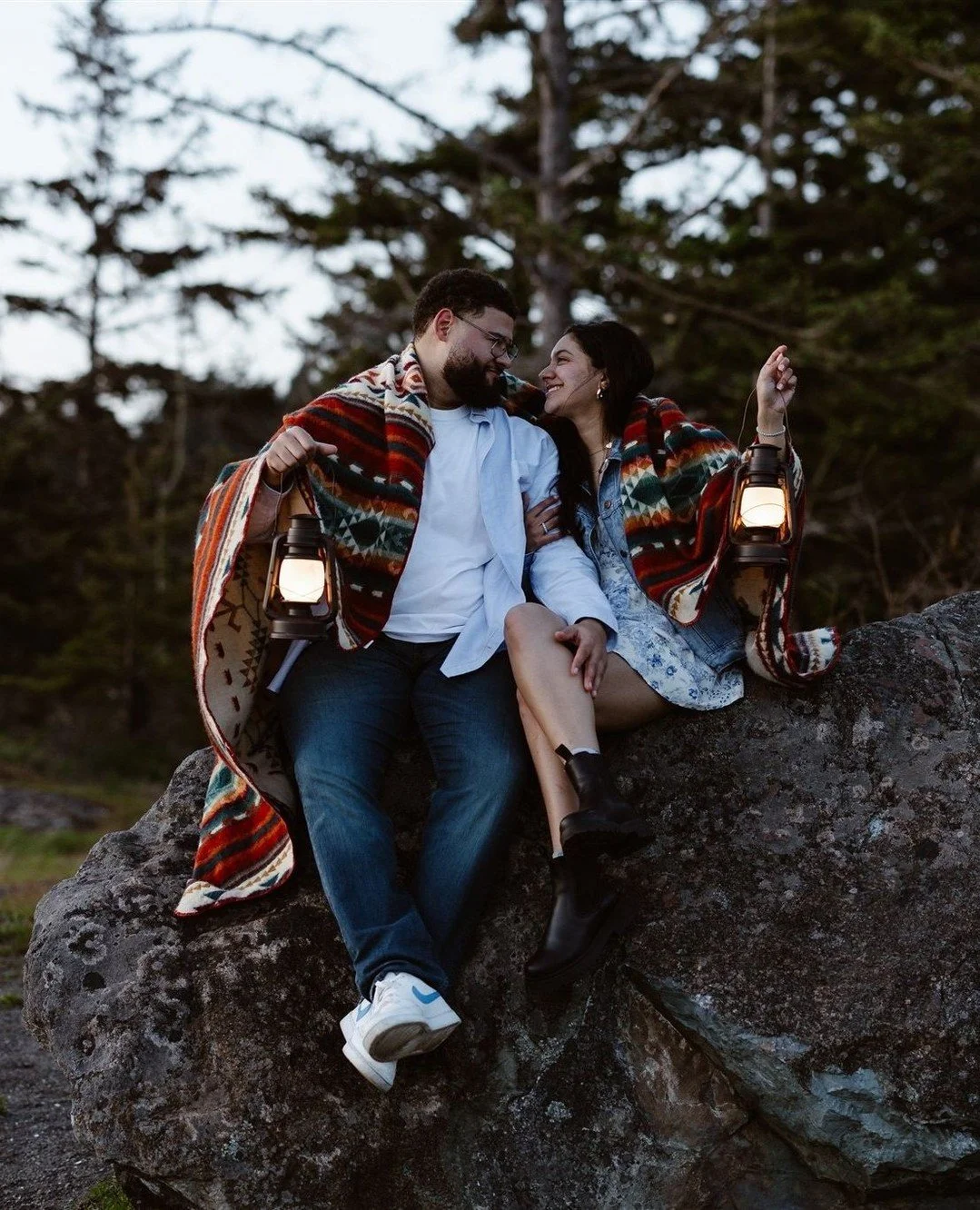 Washington has so many activities that it is impossible to include everything that you may want to do into an elopement day. So why not make your elopement destination your honeymoon as well?⁠
⁠
After eloping in Olympic National Park, spend a few day