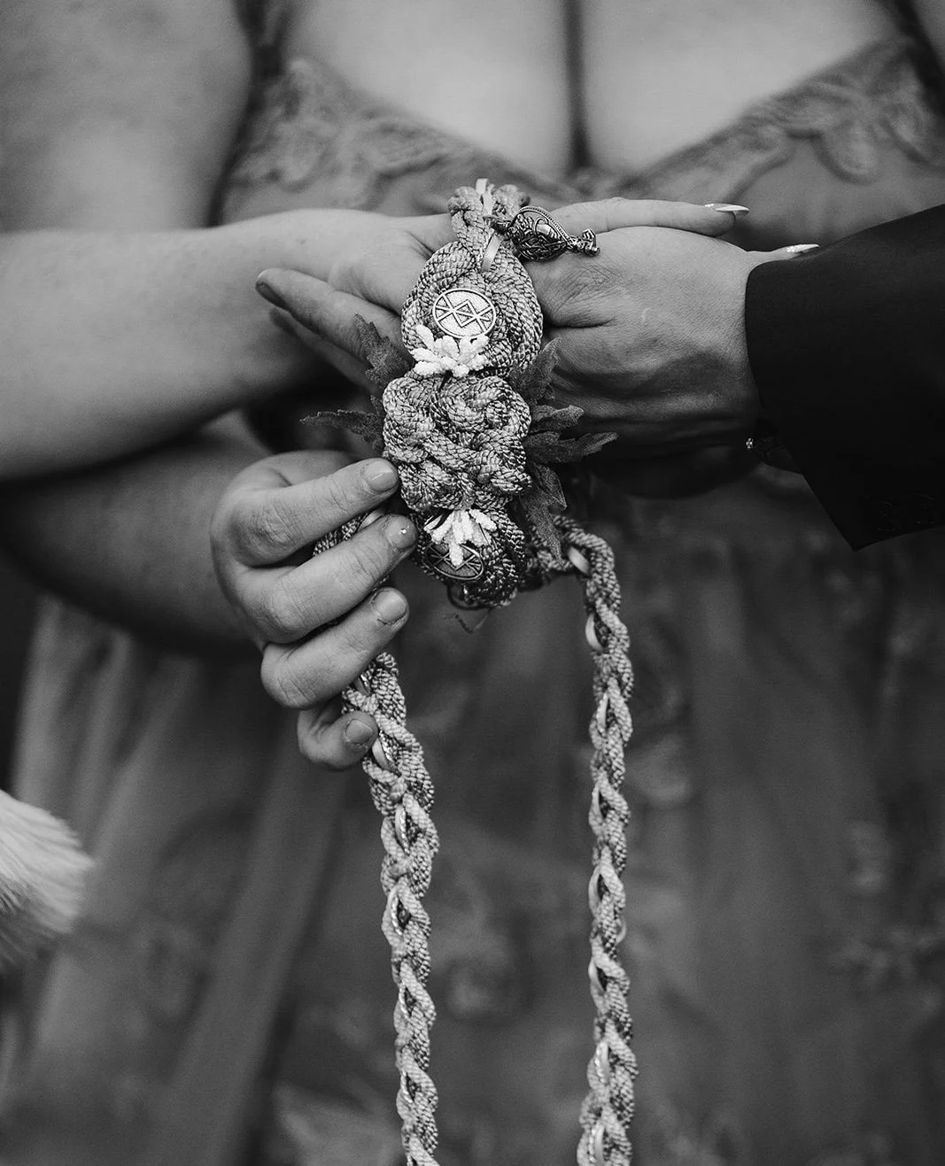 Let's talk about hand fasting during your wedding coming from someone who did this.⁠
⁠
Having some sort of traditional element on your elopement day can add to the impact. You&rsquo;ve already bucked tradition and decided to get married in the wilder