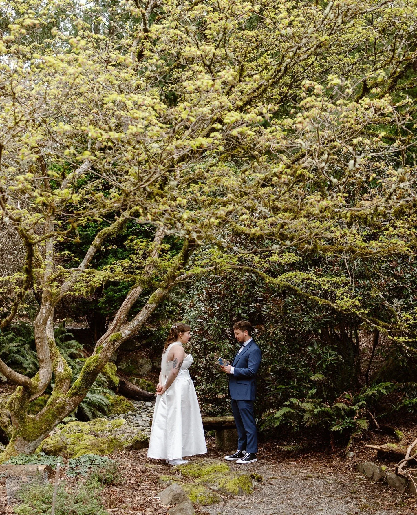 I couldn't wait to share these sneak peeks from this beautiful elopement that I got to be a part of over the weekend.⁠
⁠
Oliver and Tailor had such a beautiful celebration with their closest family. I can't think of a better way to start of my elopem