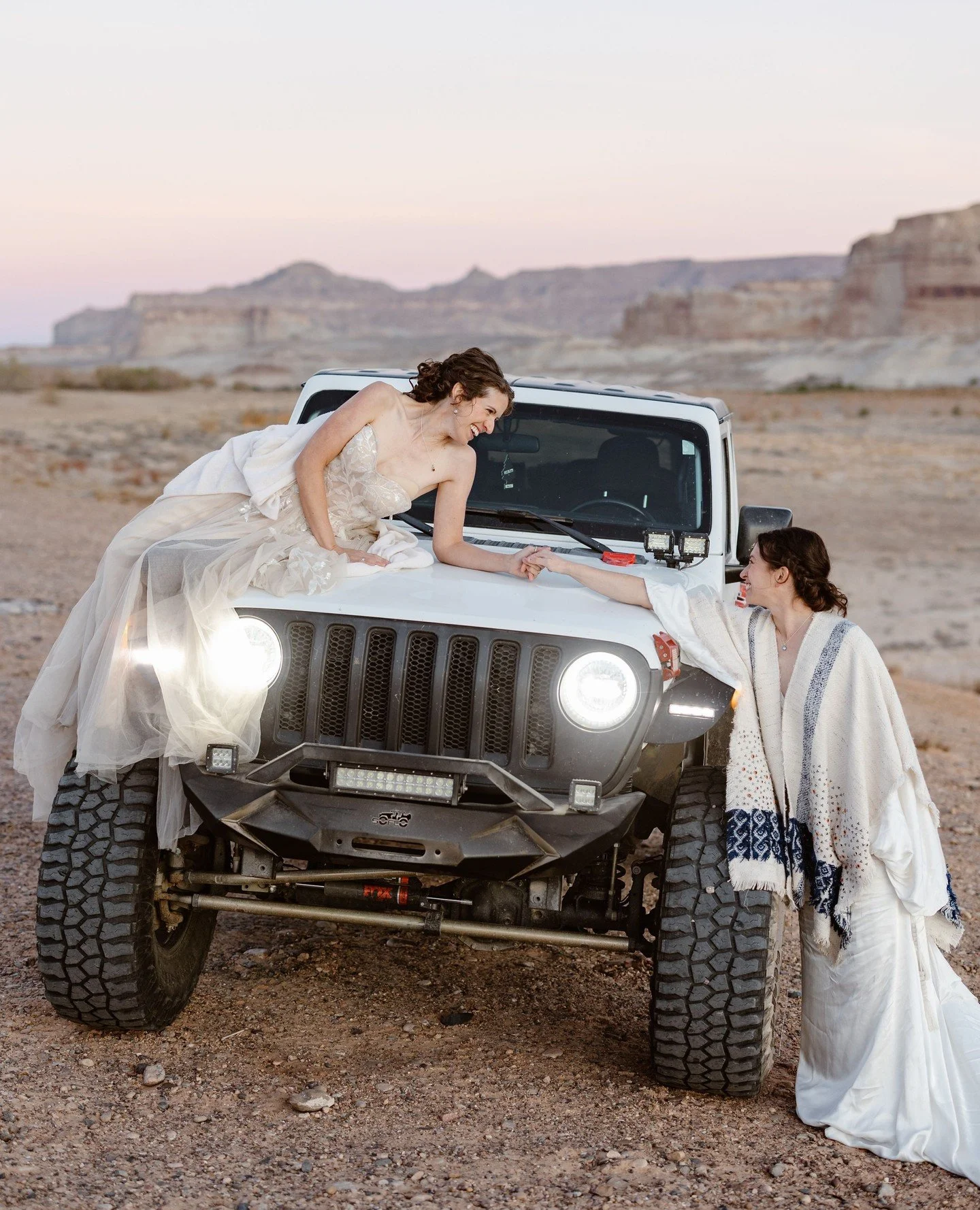 Looking to elope in another state or country? That&rsquo;s amazing! There&rsquo;s a couple of ways to elope in another state or country. ⁠
⁠
You can always look at getting legally married at your elopement destination by going through the legal paper
