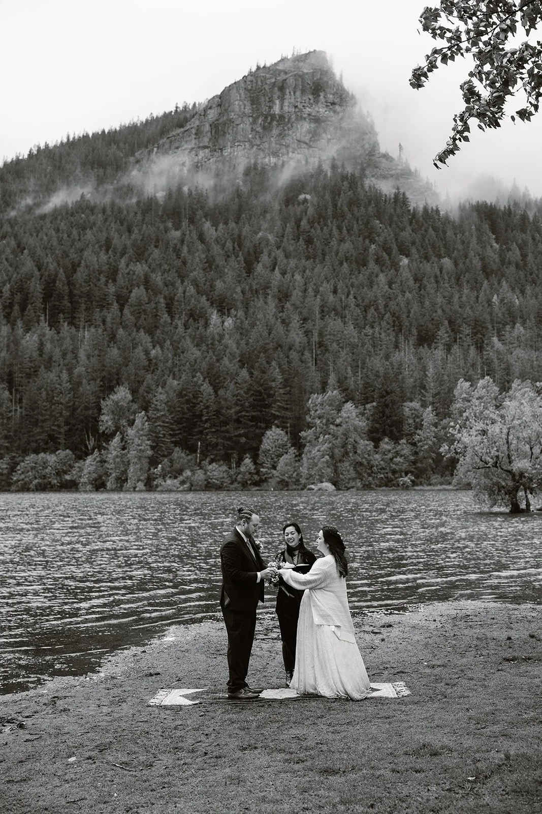 260515_Harley-Shawn_Elopement_Rattlesnake-Lake_Print-398.jpg