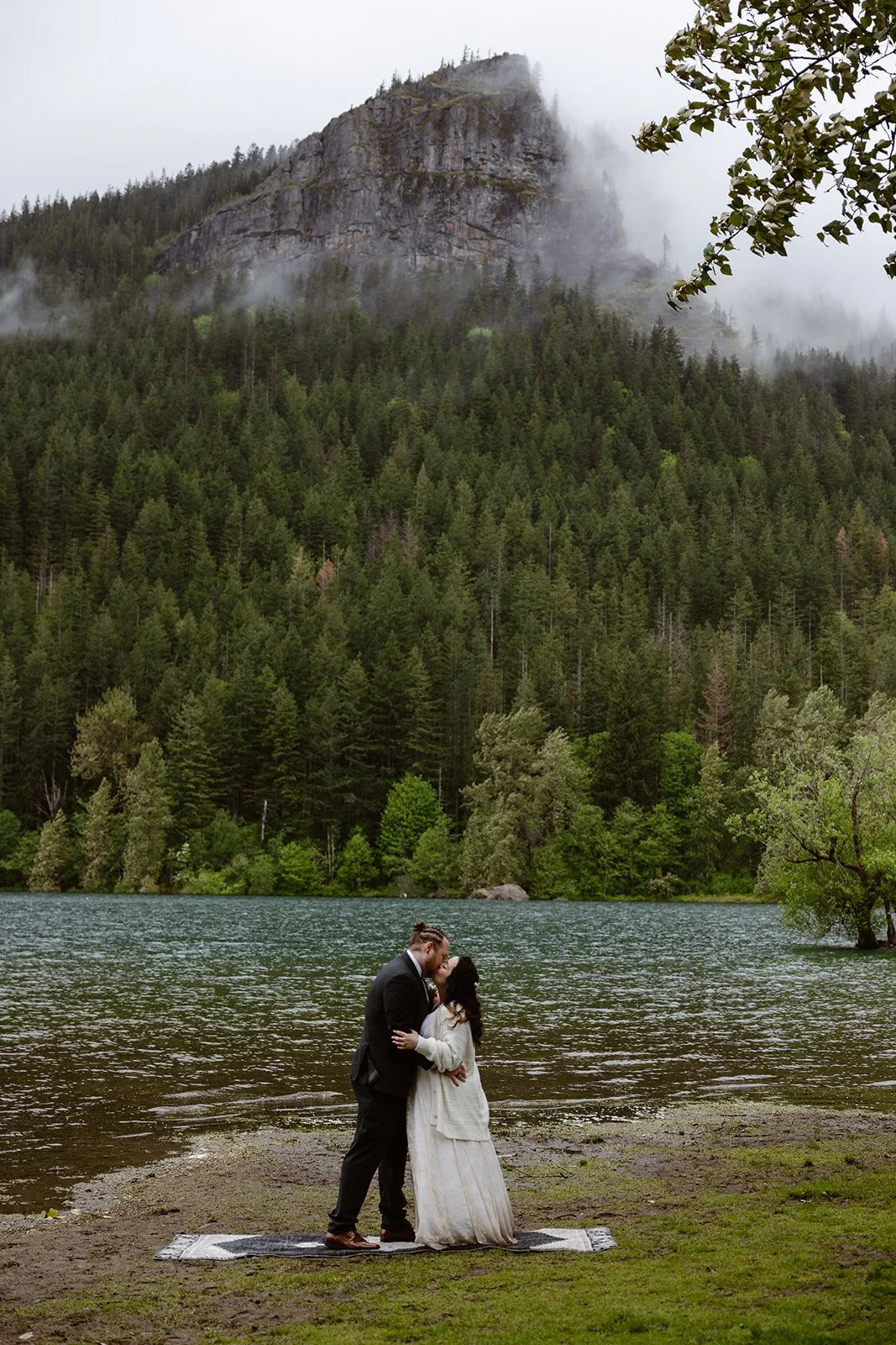260515_Harley-Shawn_Elopement_Rattlesnake-Lake_Print-411.jpg