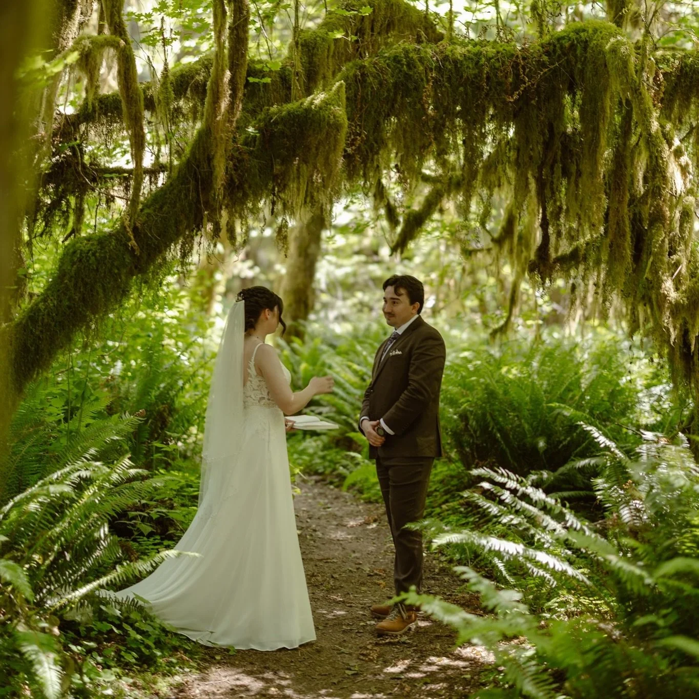 Finished a bunch of galleries over the past couple of weeks and I just had to share some photos of this elopement. This day consisted of equal parts tearful, intimate moments, and of silly, goofy moments 🥹🤣. I had so much fun working with these two