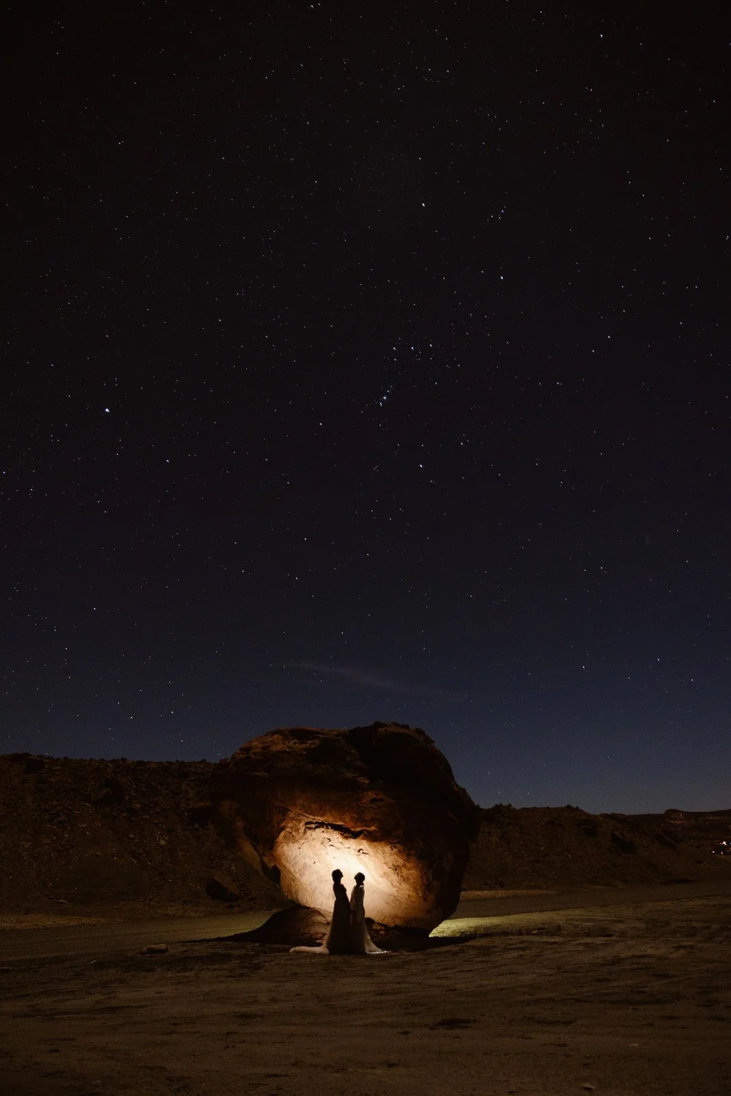 star photos for elopement in arizona