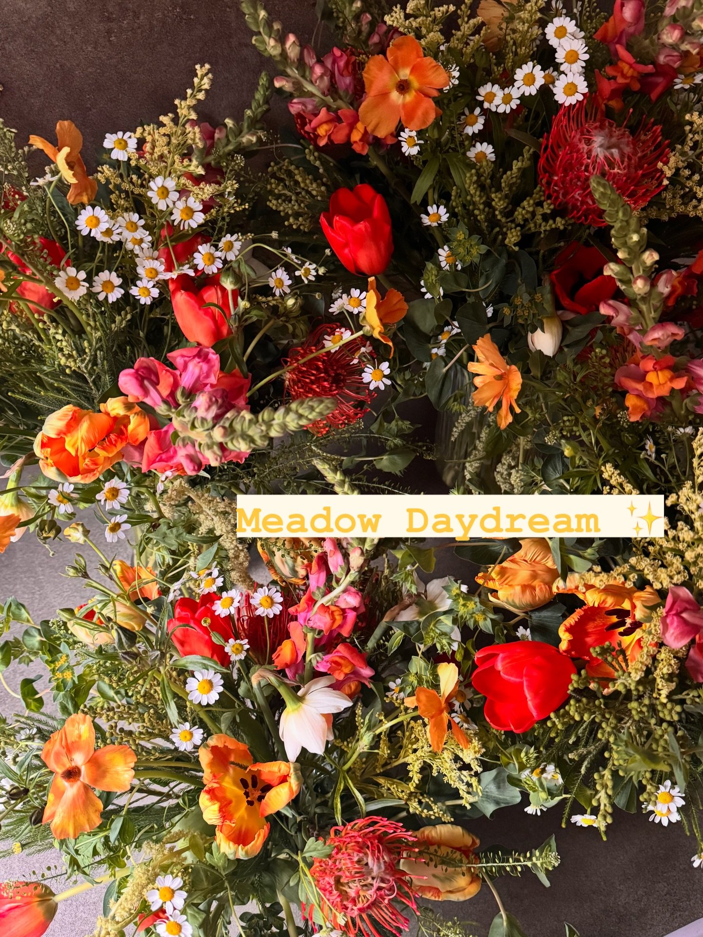 Lost in a meadow daydream&hellip;

For this week&rsquo;s subscription florals, I tried to capture the raw, grassy vibe and airy texture of a spring field in flux. Green was the heart of the design&mdash;using lush foliage and verdant textures to crea