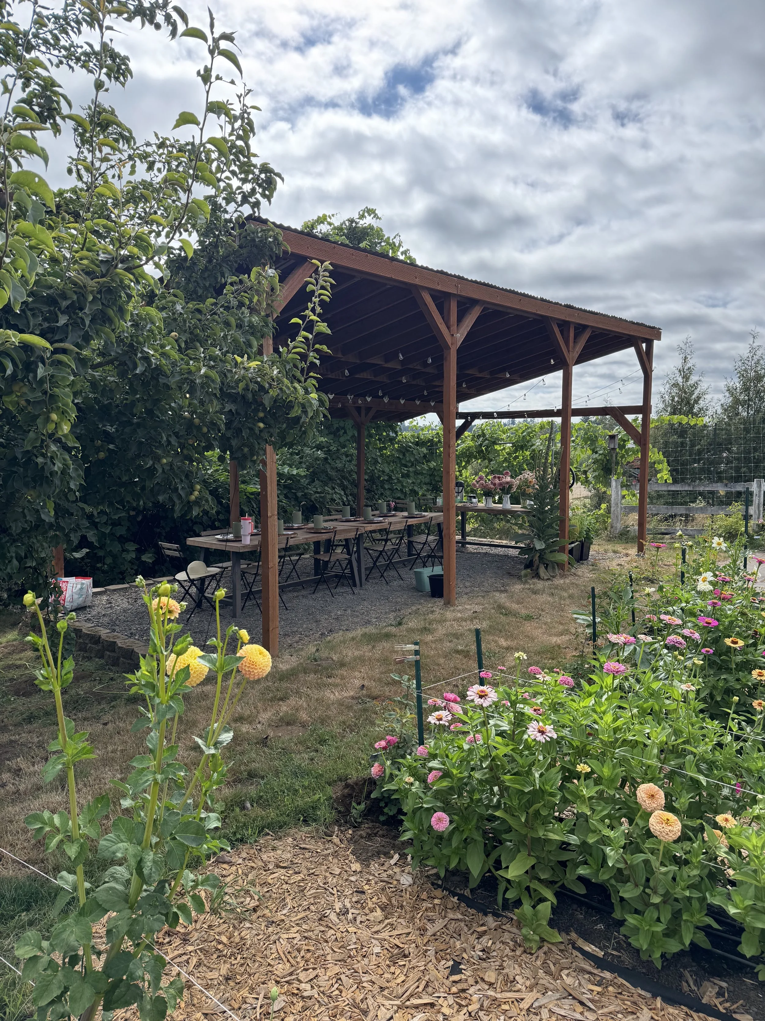 CULTIVATE AND CREATE: A Cut Flower and Design Workshop | July 25th | 10 AM to 1 PM