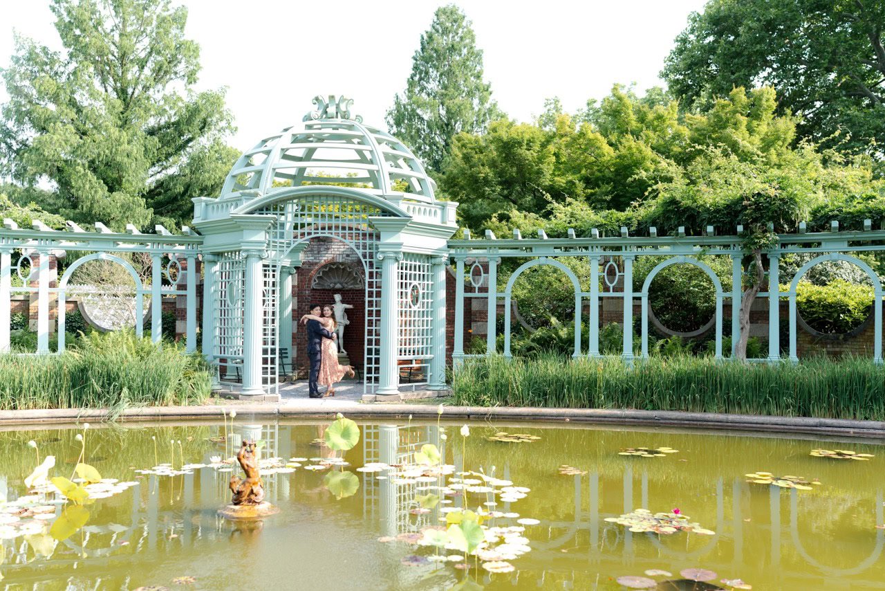 Old Westbury Gardens engagement-12.jpeg