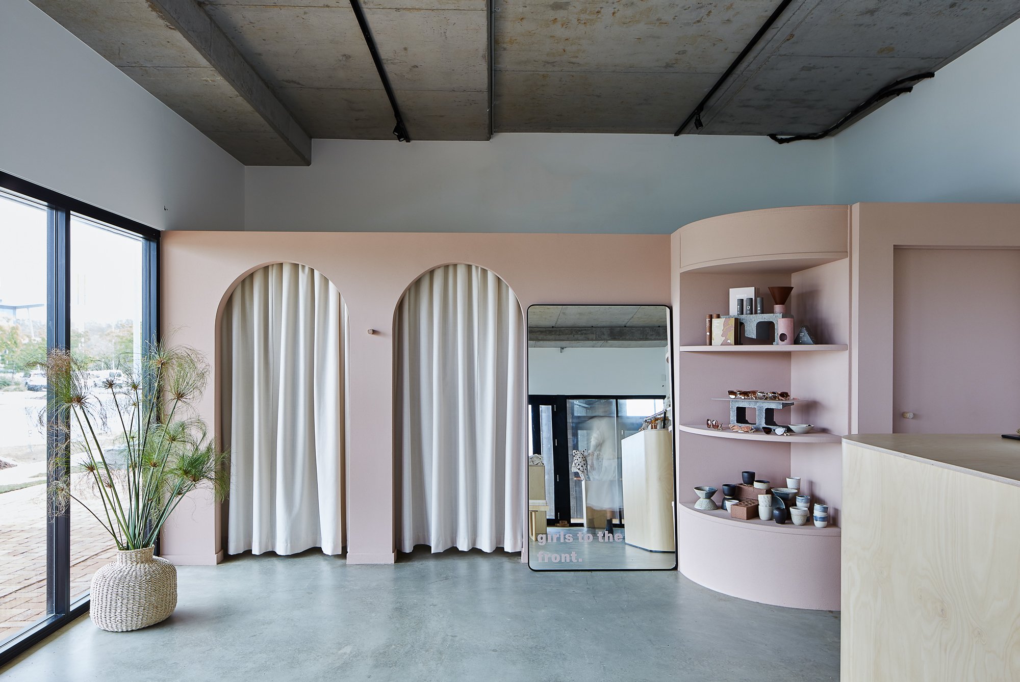 NIKKOU STORE 3 WEB-RES.jpg