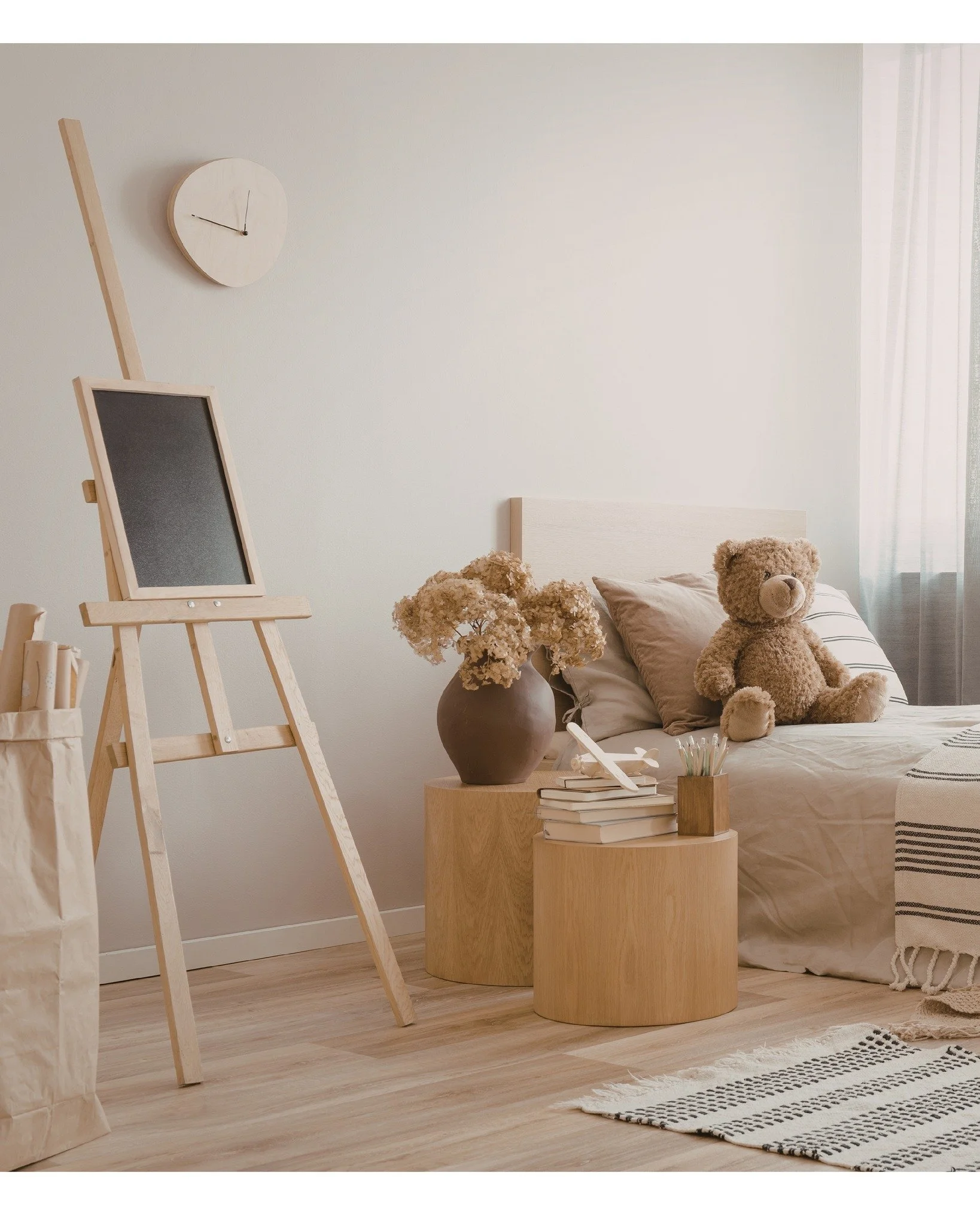 This choice changes everything 👇

Light walls can make a space feel open, fresh and timeless.

Dark walls can add depth, mood and serious character.

There&rsquo;s no right or wrong - it comes down to:
✔️ Natural light
✔️ Room size
✔️ How the space 