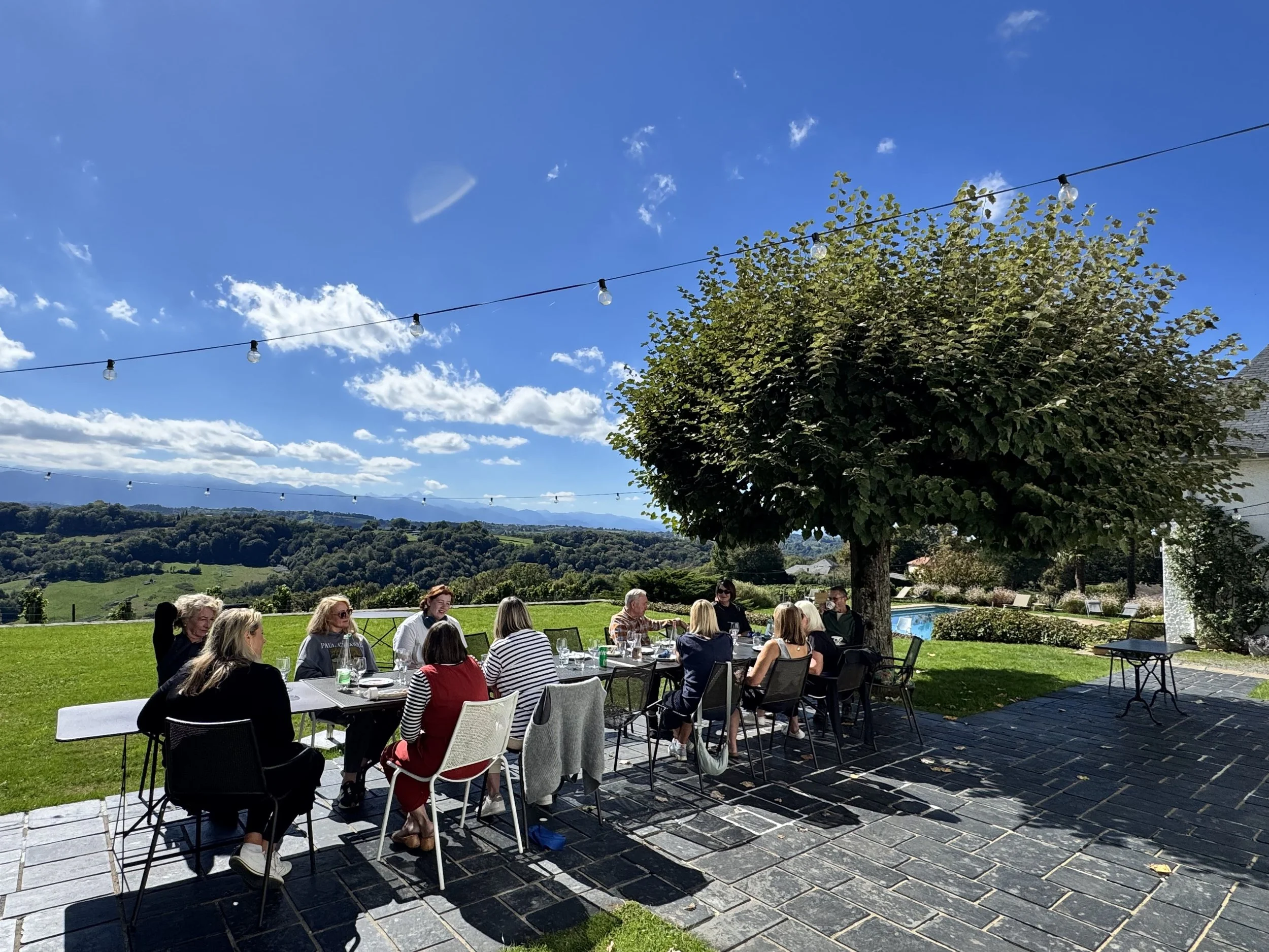 Enjoying the beautiful French Pyrenees on a painting holiday with artist Jenny Muncaster