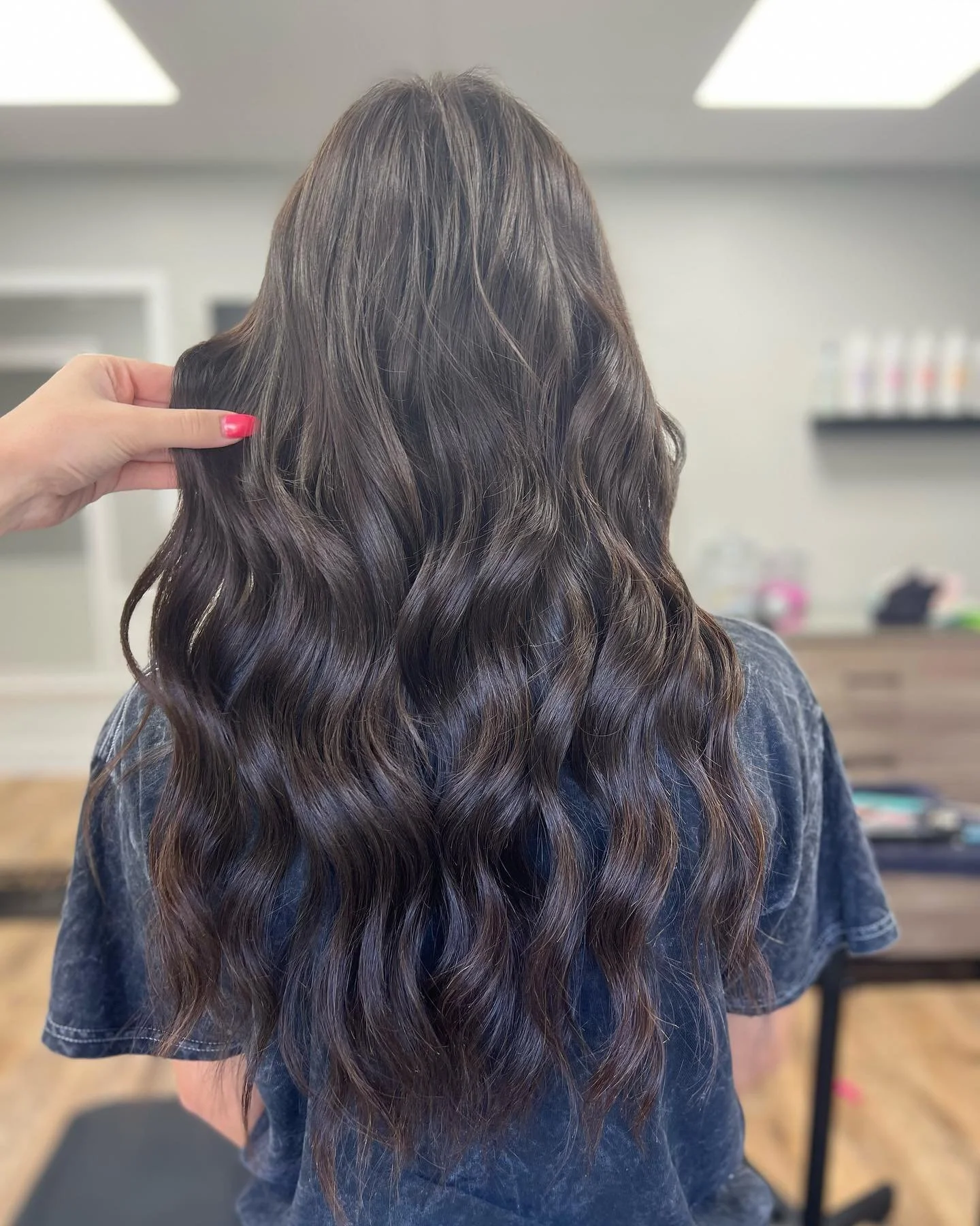 💎Extension Removal &amp; Reinstall💎
&bull;
Book a free extension consultation with me! Link in my bio🤗
&bull;
&bull;
&bull;
&bull;
#bellami #bellamihair #bellamihairpro #bellamiextensions #bellamihairextensions #hairextensionspecialist #hairextens