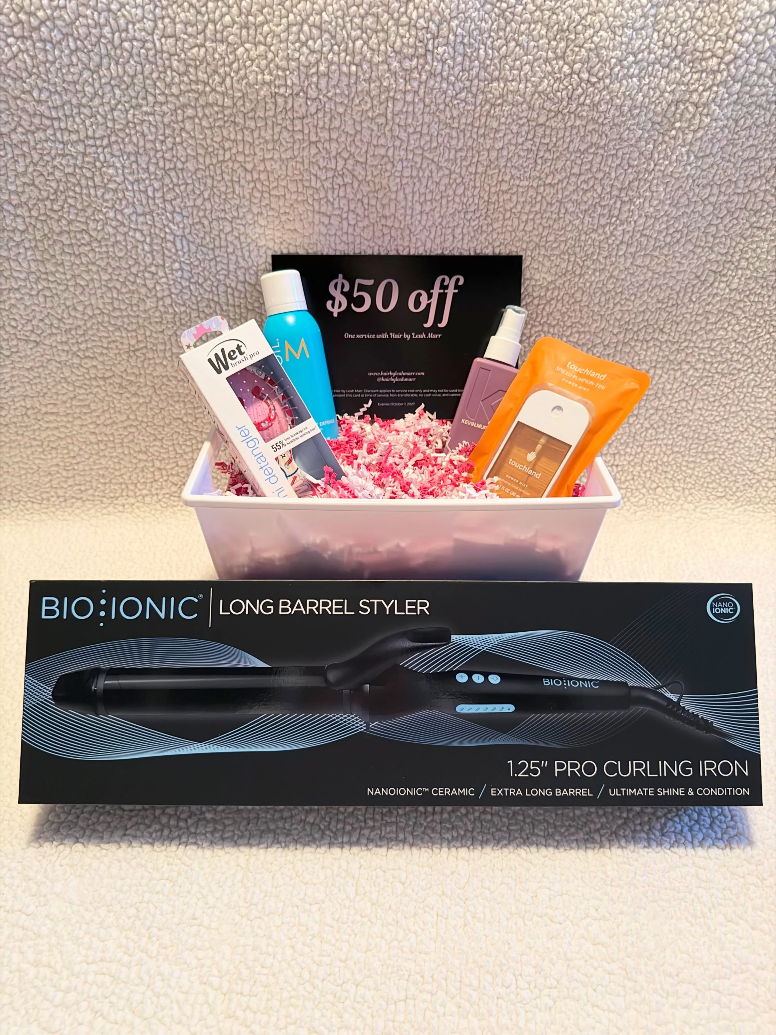 🎀 GIVEAWAY TIME 🎀

I wanted to do something fun to celebrate some exciting things coming soon 🤍 

Winner will receive:
✨ Bio Ionic 1.25&rdquo; Long Barrel Curling Iron
✨ Moroccanoil Perfect Defense
✨ Kevin Murphy UN.TANGLED
✨ Wet Brush Mini Detang