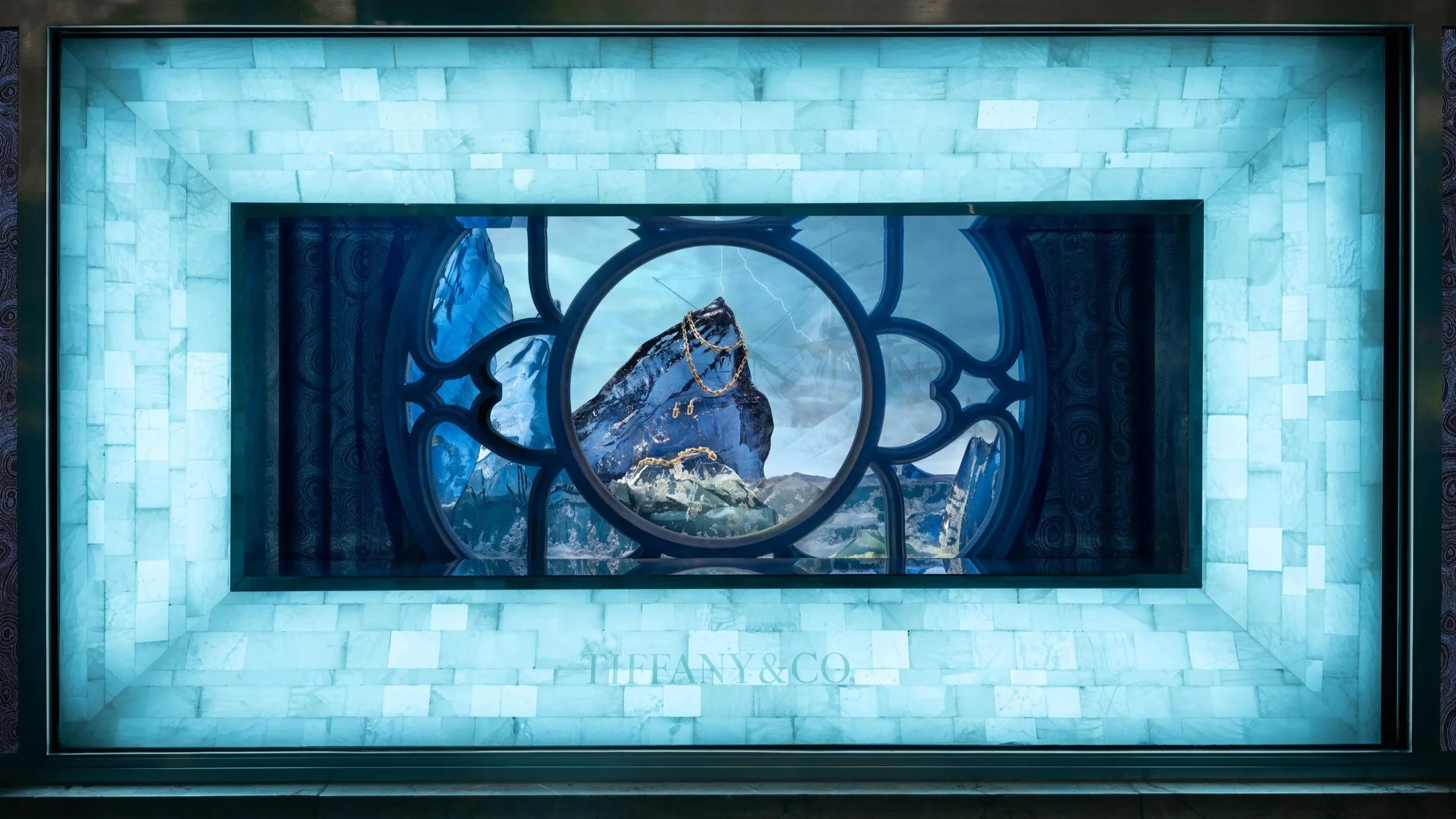 Tiffany%27s_Landmark_FRANKENSTEIN_3.jpg