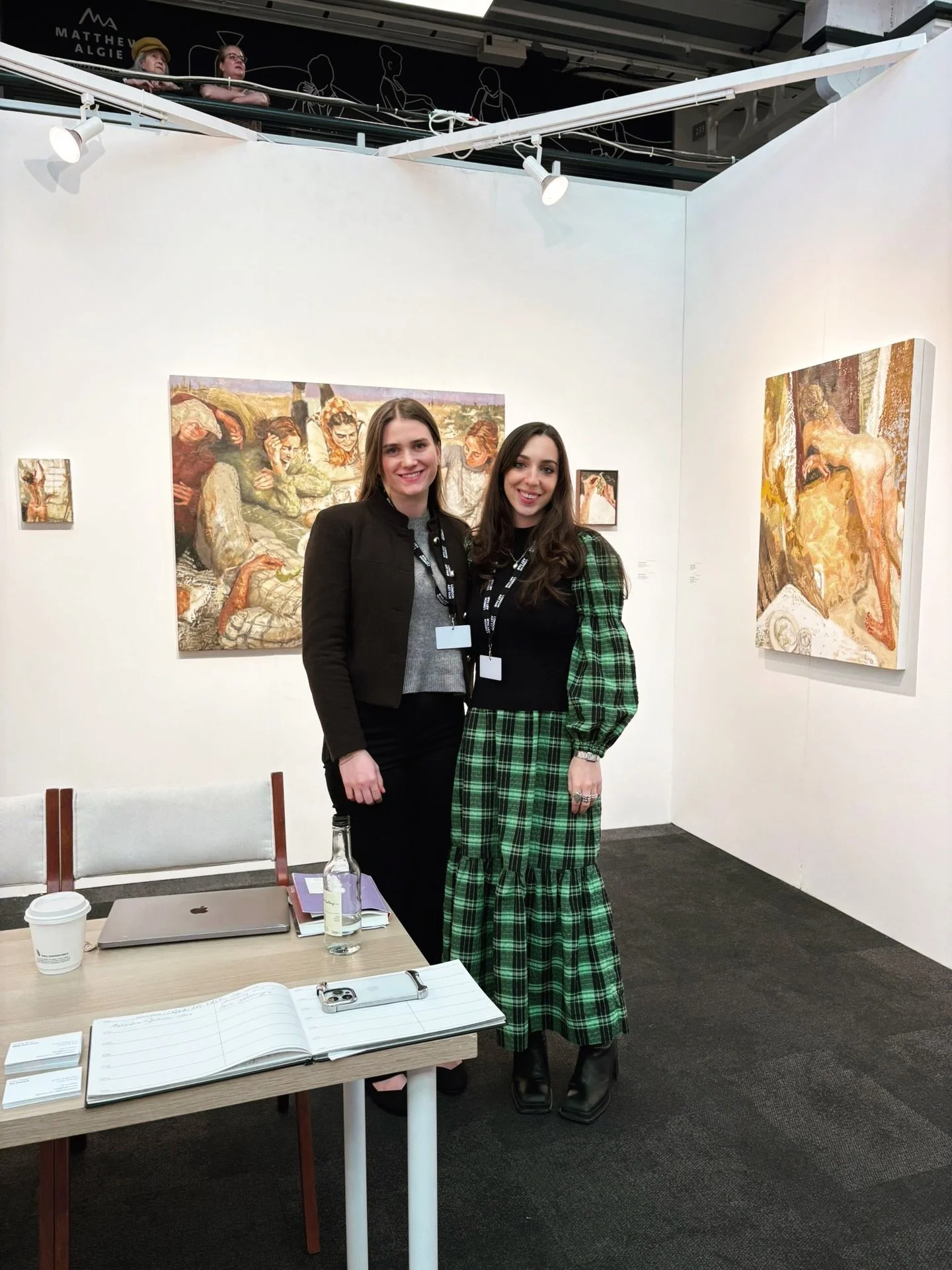 A brilliant day stomping around @londonartfair yesterday.

One of the perks of a VIP pass was being able to take it all in without the maddening crowds; space to look properly, think, and enjoy. Always a luxury at a fair like this.

Lovely to see fam
