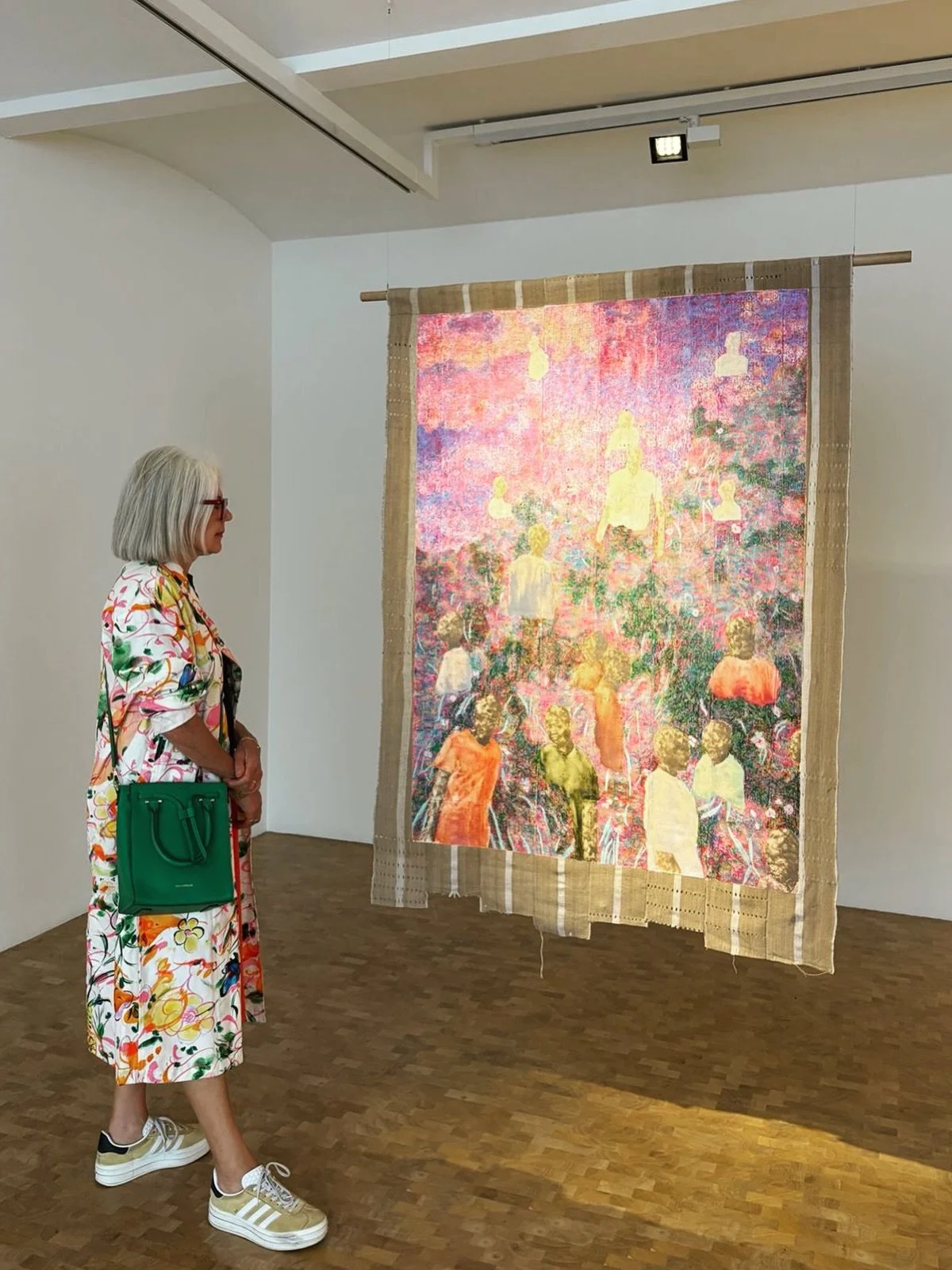 A golden Thursday evening spent gallery hopping between private views.

I started at Pippy Houldsworth Gallery for the second solo show of Nengi Omuku, We Were Like Those Who Dreamed. Truly wonderful works.

Such a treat to walk around the gallery be