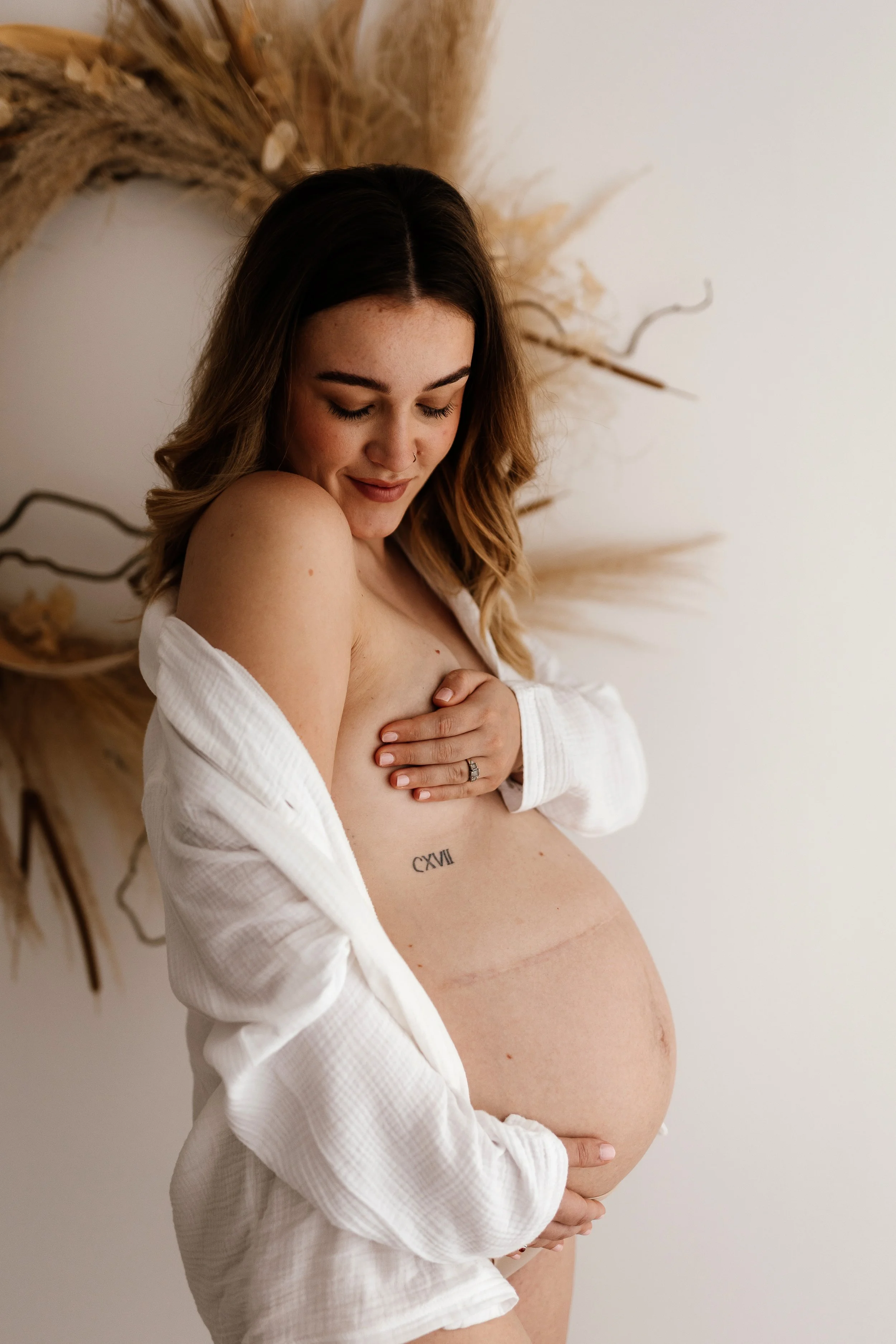 Sarah and Bump073.jpg