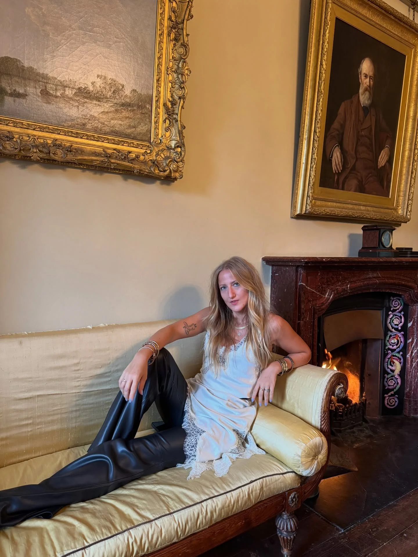 It&rsquo;s time to stop playing small. 

I see too many women outsourcing their power, saying yes when they mean no, dimming their light and letting vampires suck their energy out of them. And trust me, I know all of this so well. 

Life responds to 