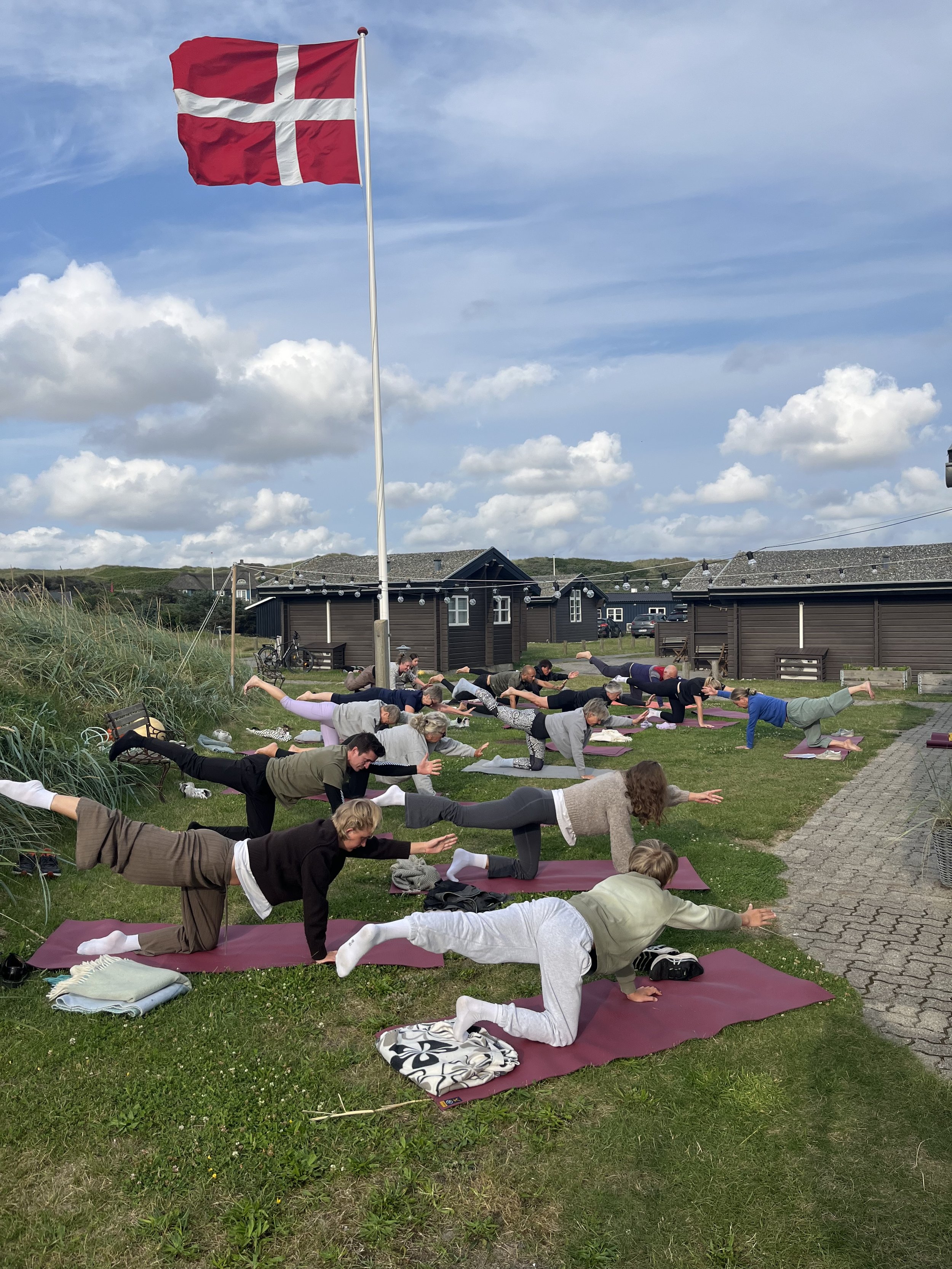 Sommeryoga og morgenmad