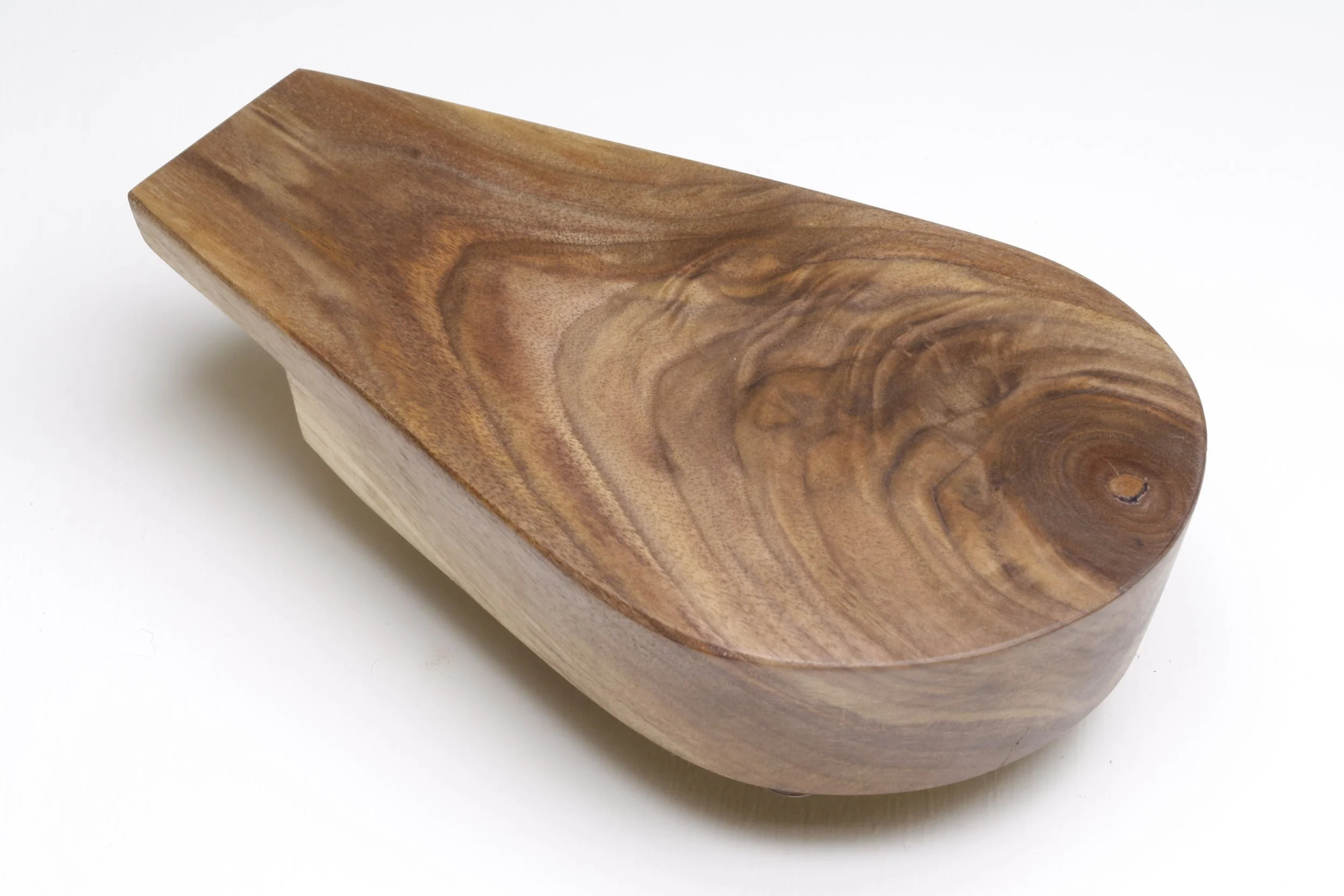 Francis Lincoln Mulcahy - Woodworker | Francis' wood boards are both beautiful and functional 