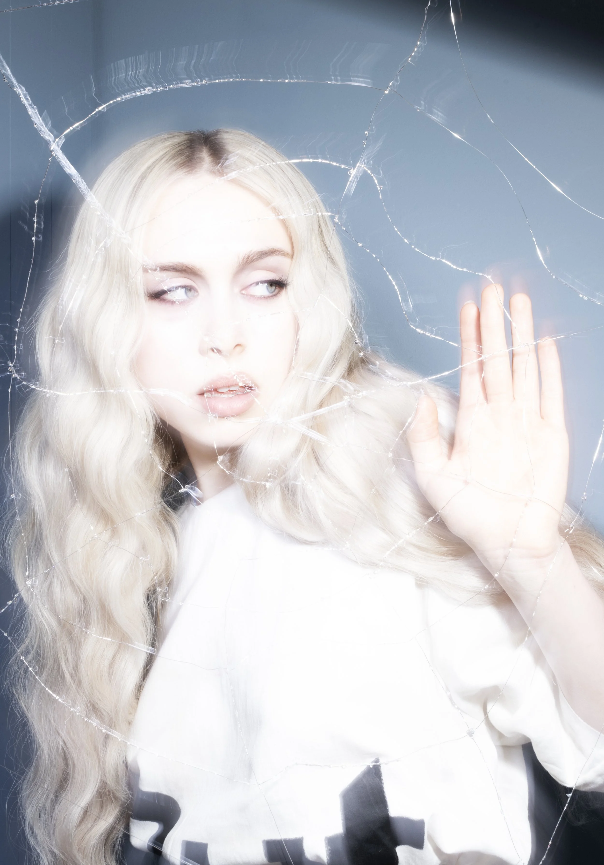 erin lecount music photoshoot feature editorial lewis vorn polyesterzine polyester zine magazine