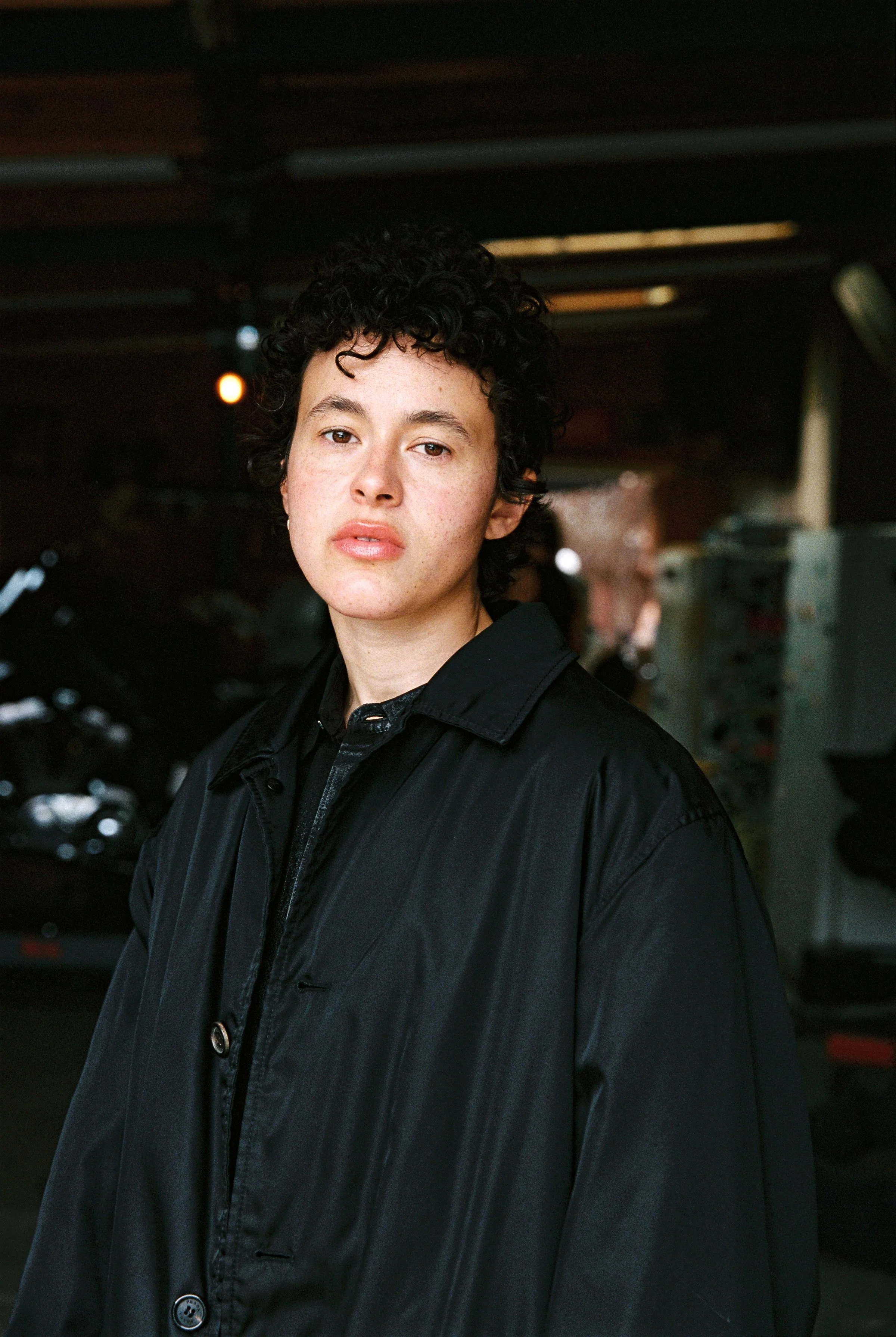 muna polyester cover 2026 interview dancing on the wall