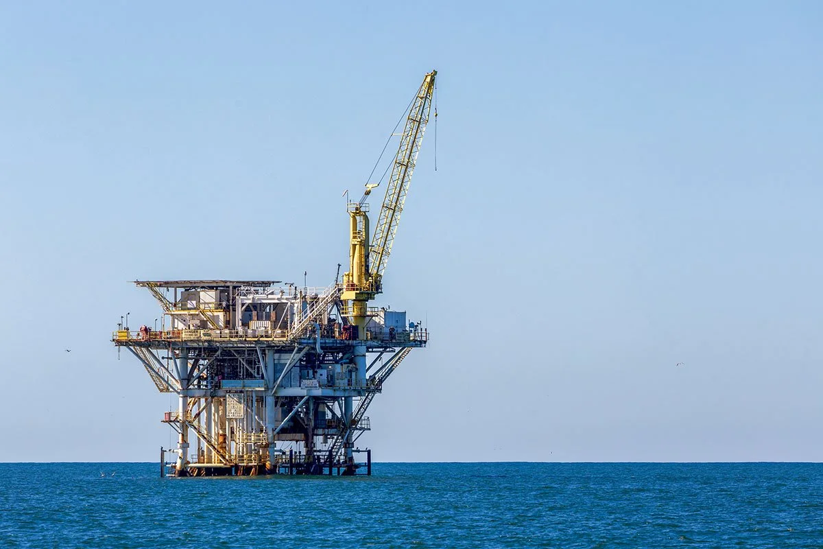 Image of offshore oil rig