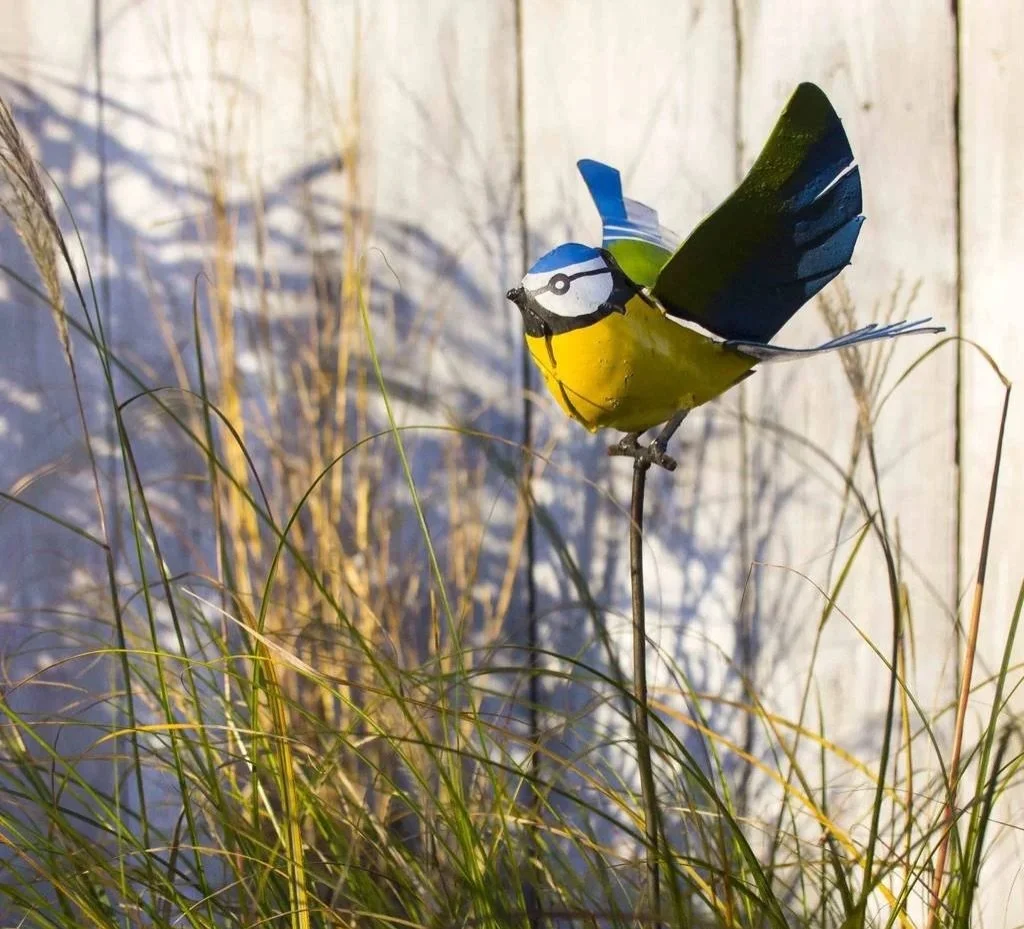 Nesting season is here

As gardens fill with birds gathering twigs and building nests, there&rsquo;s something special about this time of year; quieter moments, new beginnings, and signs of life everywhere you look.

Our Blue Tit on Rod sculpture cap