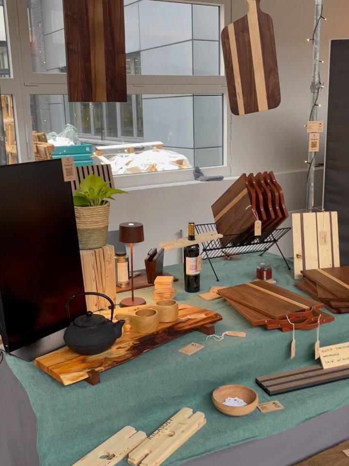 Christmasmarket @freiruum just began. See you soon sweet lagoon 😉

#freiruumzug #freiruummarkt #freiruum #christmasmarkets #handmadewithlove #swissmade🇨🇭