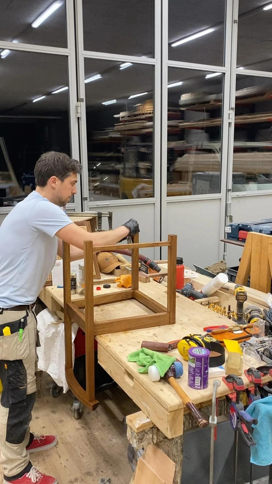The process of oiling the Graeser chair