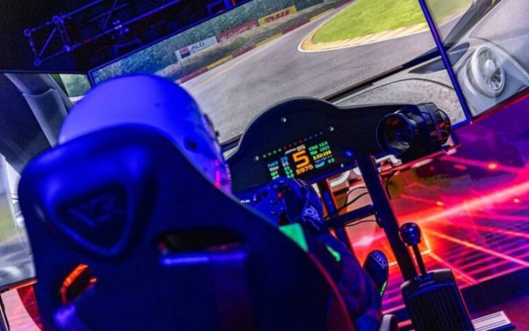 BestLaps-simuladores-5-768x480.jpg
