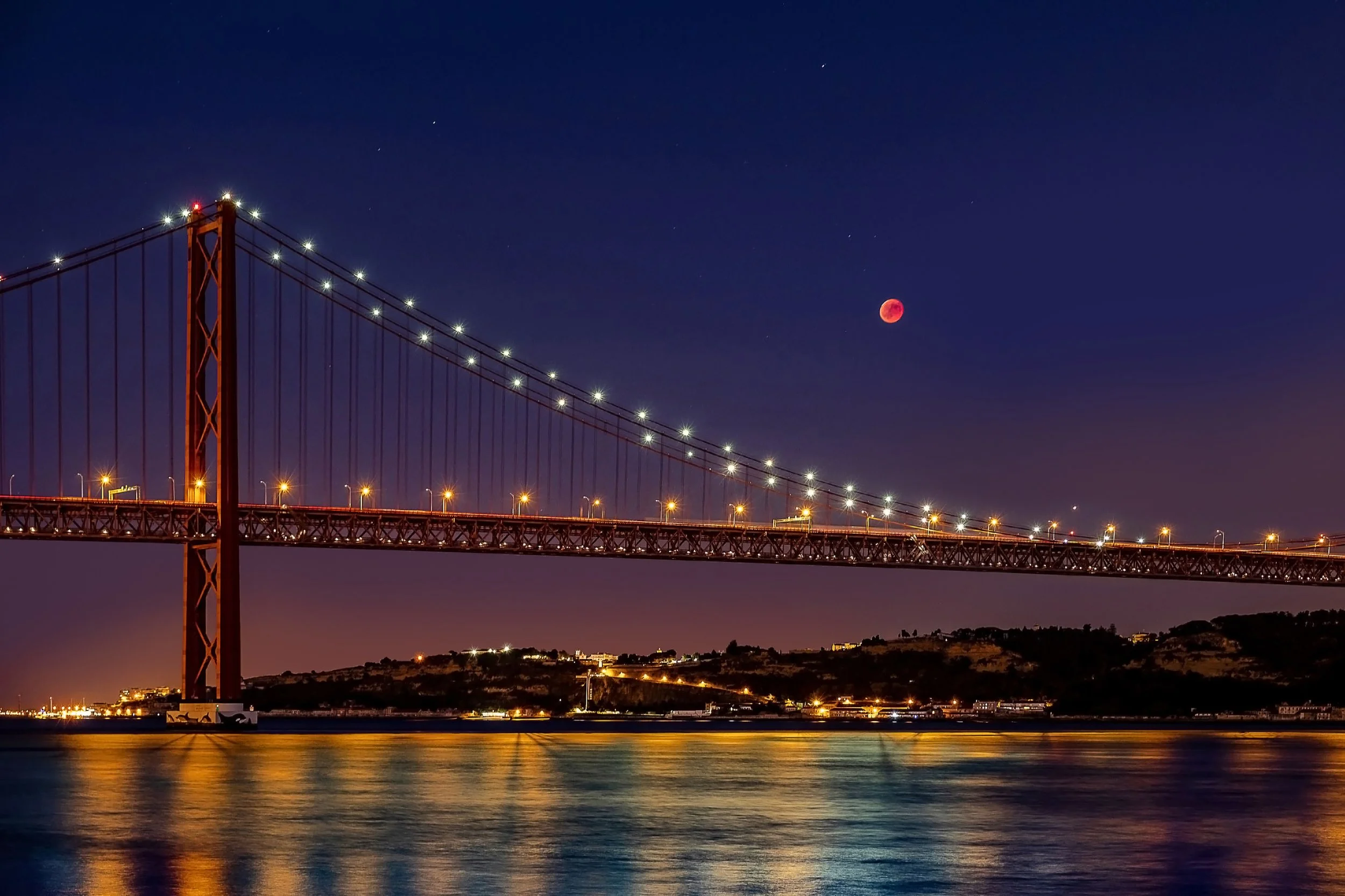 Red Moon