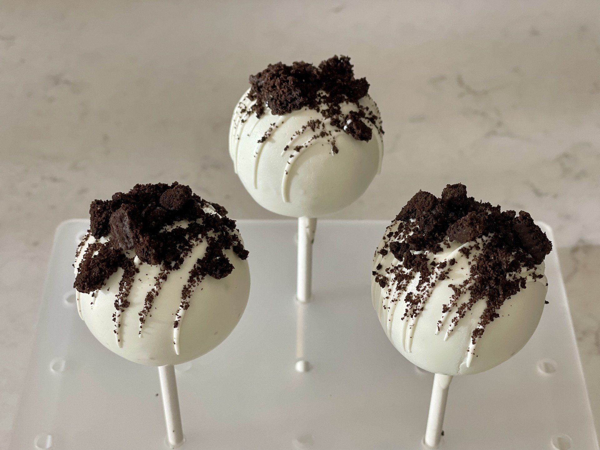 Cookies & Cream Cake Pops