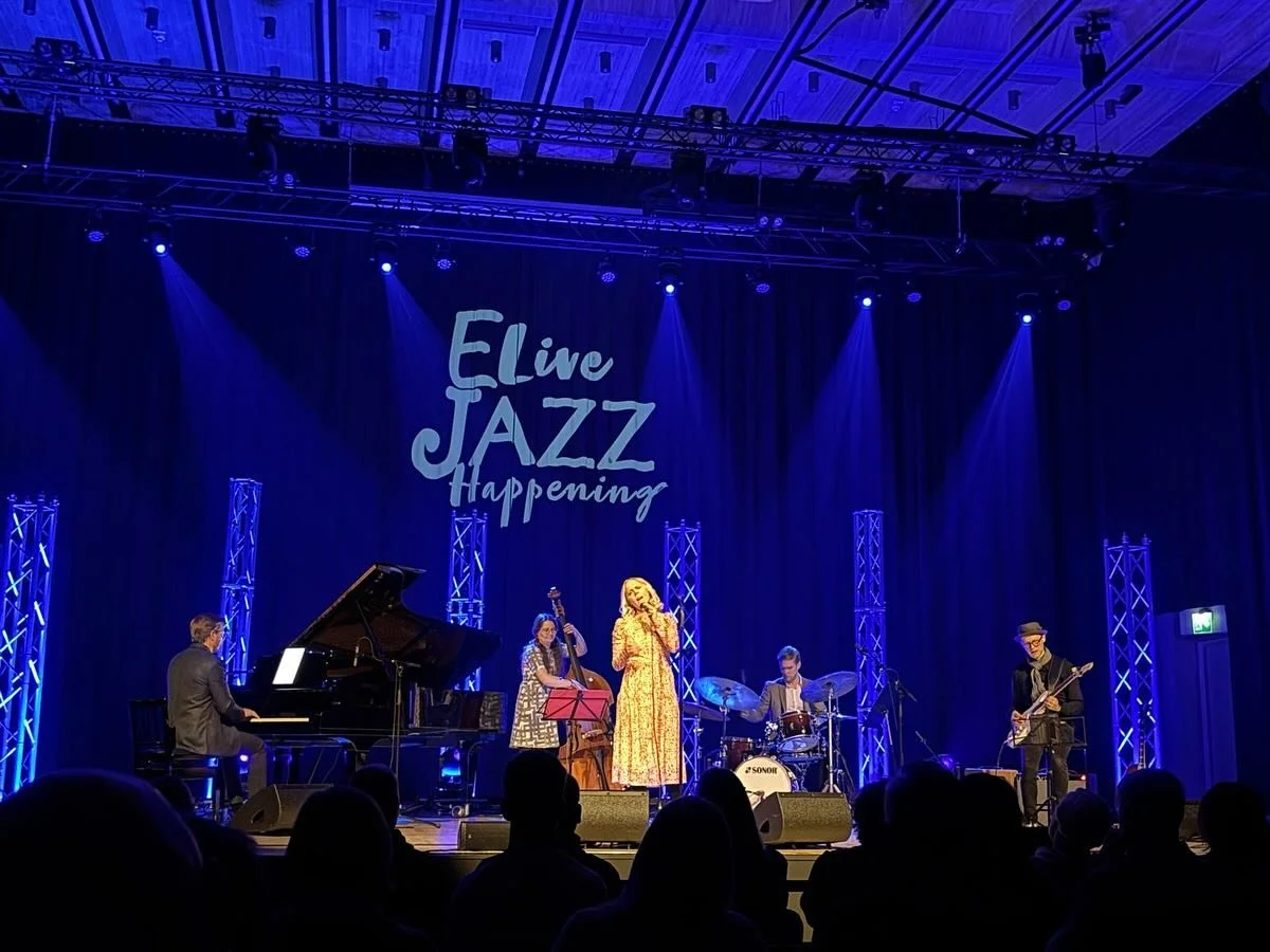 Thanks to Elive Jazz Happening in Kokkola's Snellmansal and the talented co-players @joonashaavisto (who started the evening with a solo piano concert of his new album), @martinsoderbackaguitarist , @eevalottamatikainen and @villepynssi ! 🙏🥰 It was a pleasure! 
