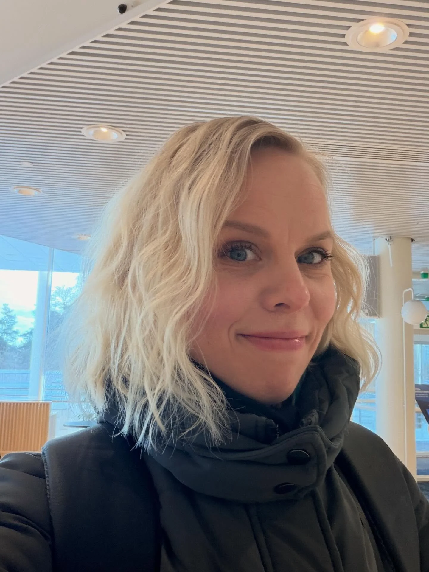 Good morning! Radio weeks continue! 🥳 Today @lodetsu will be a guest on @radiohelsinki at 3:30 p.m., so tune in.
Links to all recent radio programs can now also be found in the bio. Have a nice day! 💋

#radiohelsinki #new