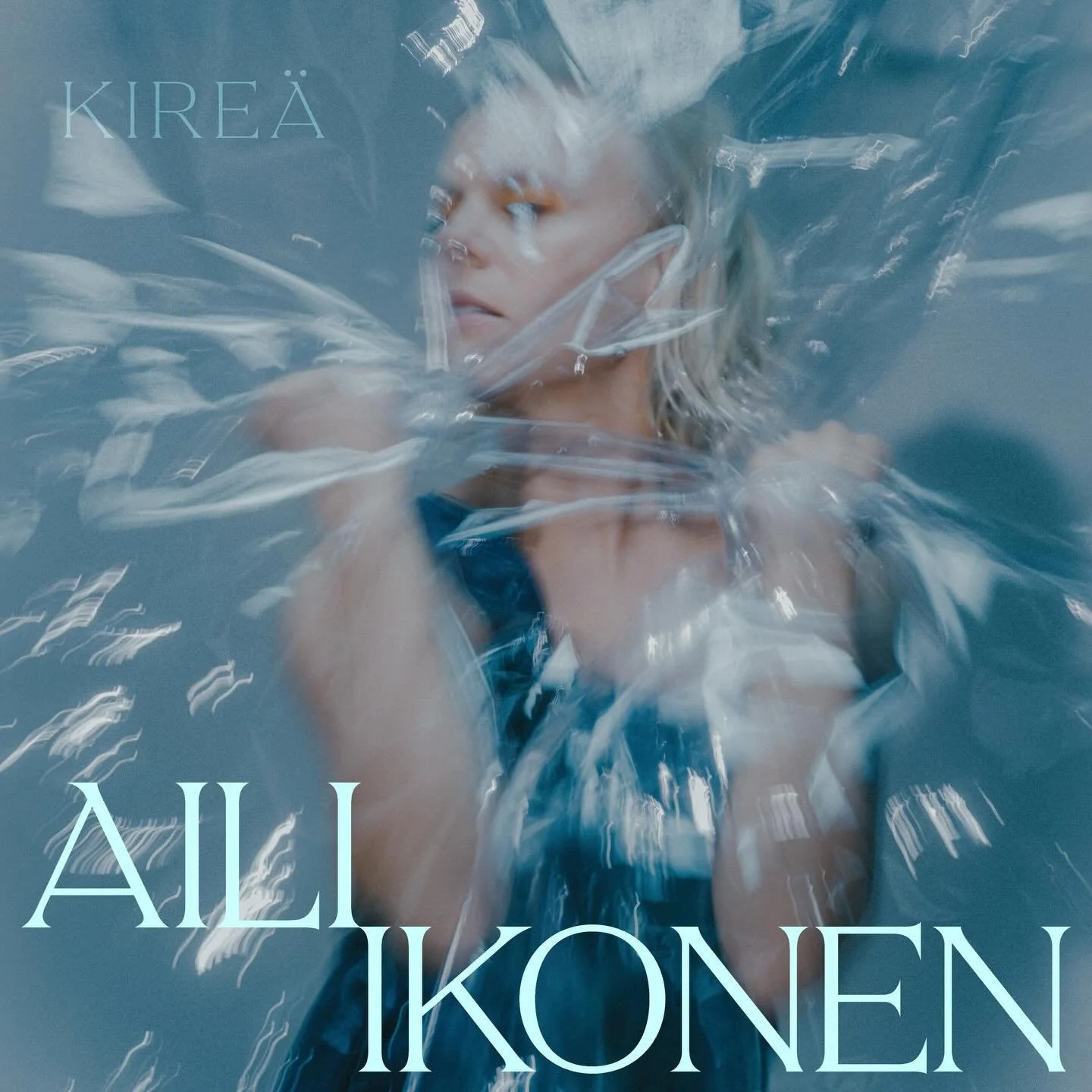 KIRE&Auml; on nyt ulkona! T&auml;llaista biisi&auml; en oo tehnyt koskaan ennen, kuuntele vaikka! 😉 Linkki l&ouml;ytyy biosta. ☑️

T&auml;&auml; on toinen nelj&auml;st&auml; singlebiisist&auml;, jotka julkaisen t&auml;n&auml; kev&auml;&auml;n&auml;.