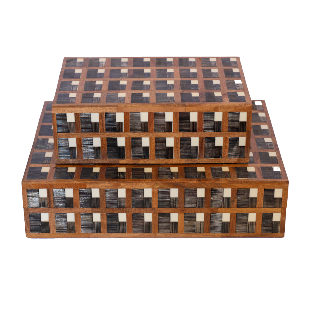 Chiseled Horn Boxes