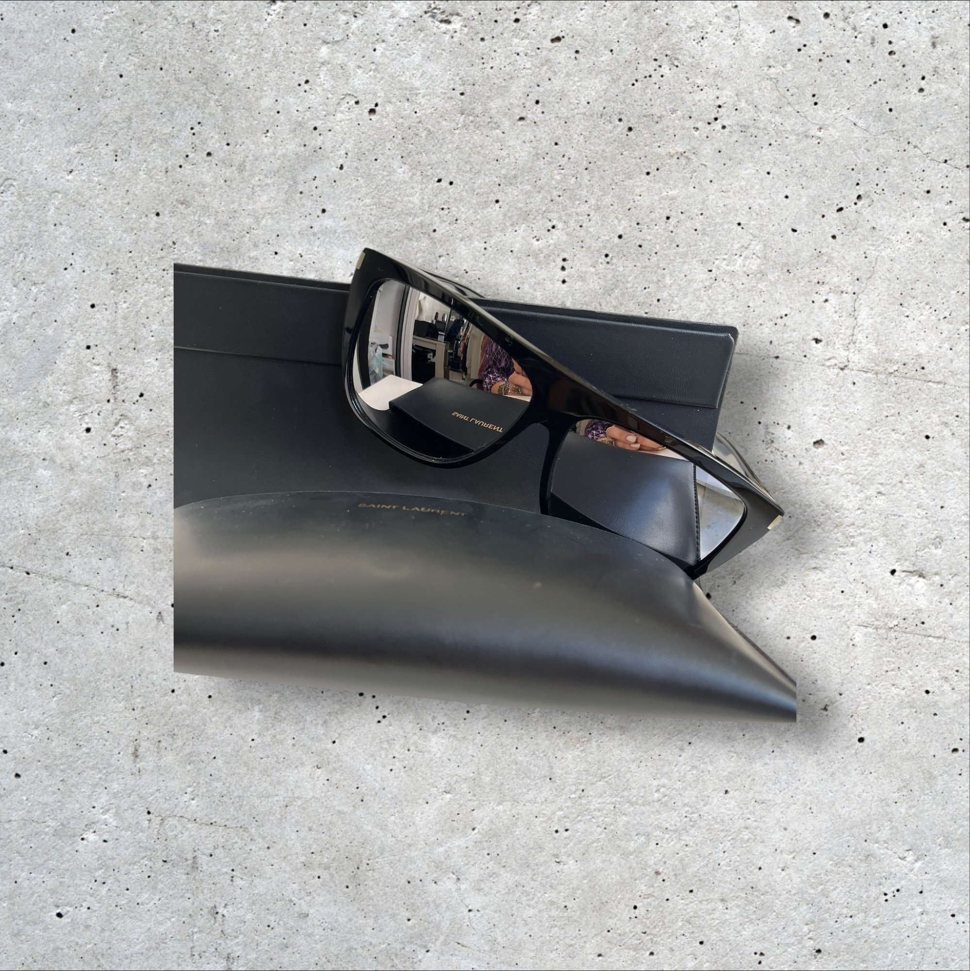 adomimod.com-saint-laurent-solaires-miroirPhotoroom_003_20250404_171929 2.jpeg