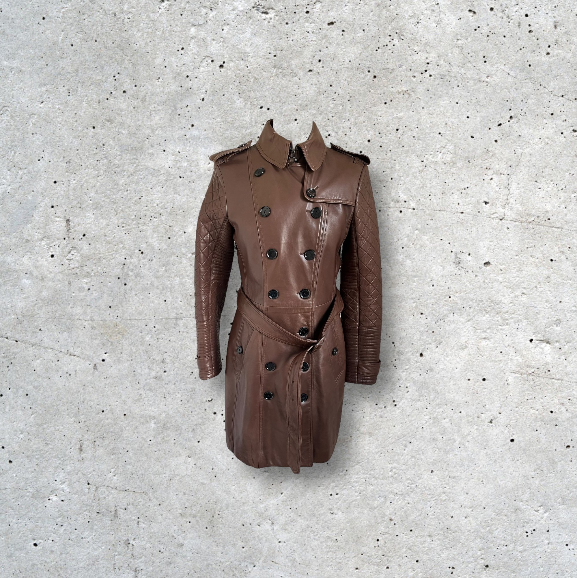 adomimod.com-BURBERRY_trench-cuir-choco-taille-SPhotoroom_010_20250123_153938.jpg