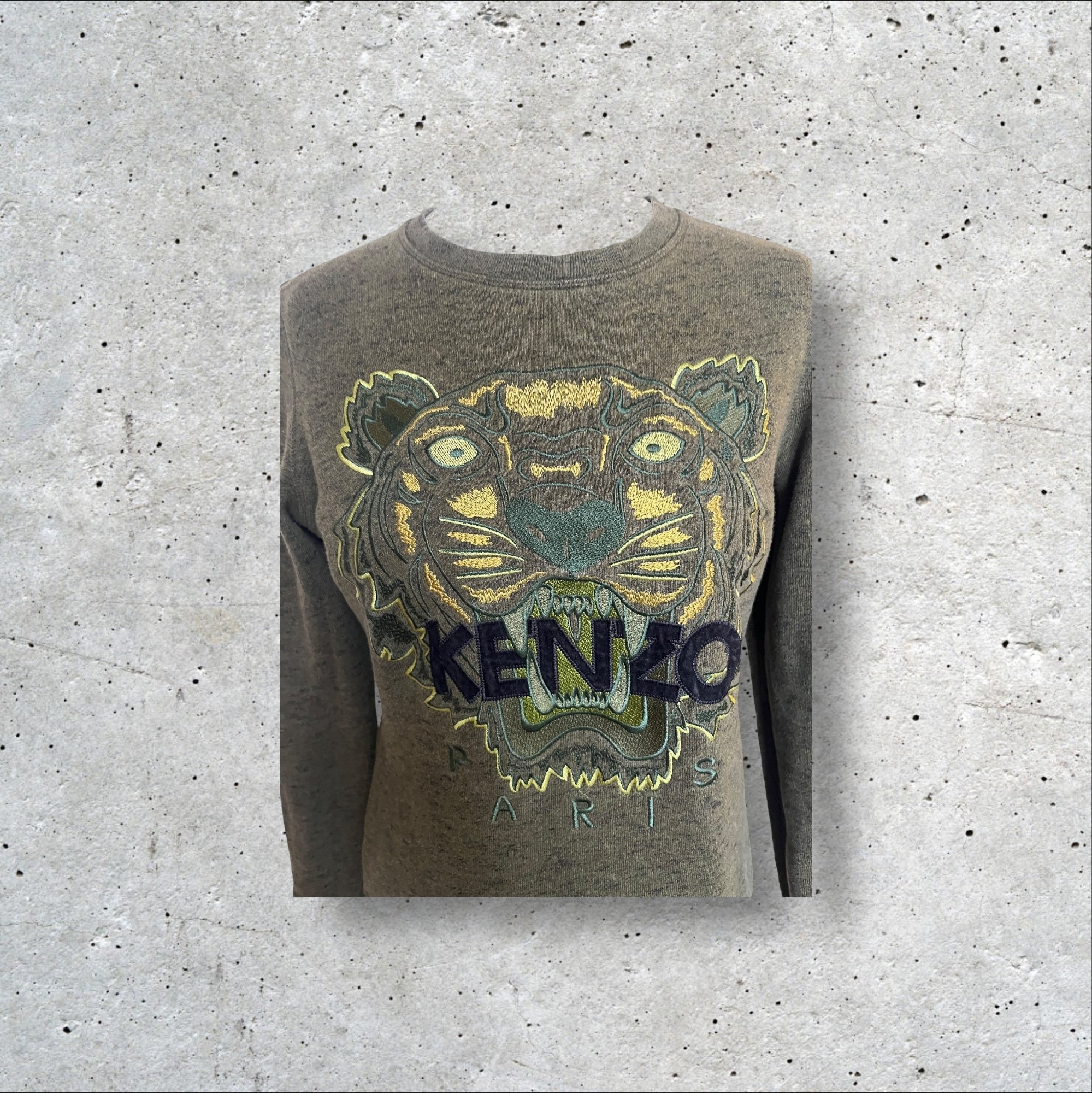 adomimod.com-kenzo-sweat-kaki-taille-SPhotoroom_002_20250327_160810 2.jpeg