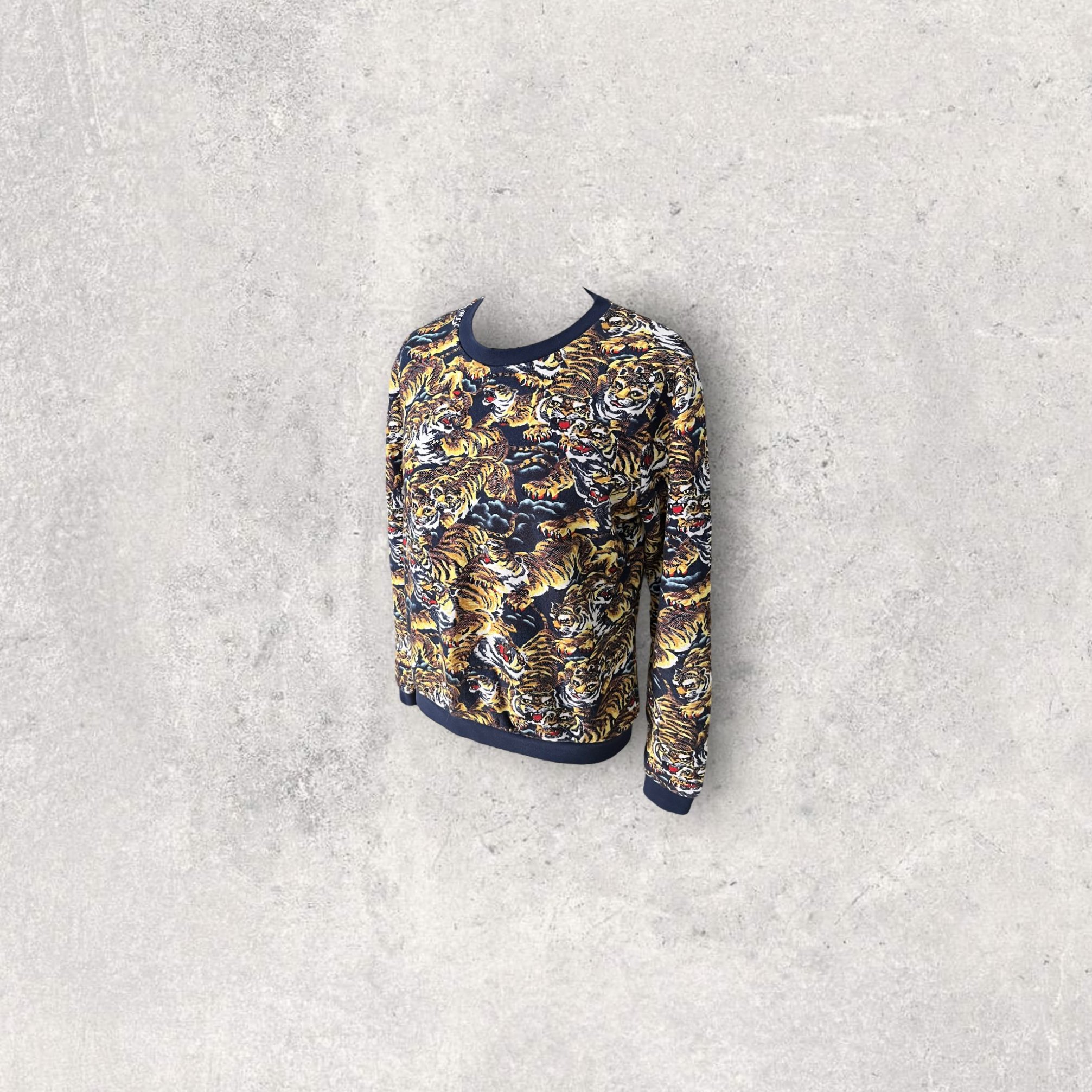 adomimod.com-KENZO_SWEAT_TIGRES_JAUNE_MARINE_TMPhotoRoom_003_20240711_112012.jpg