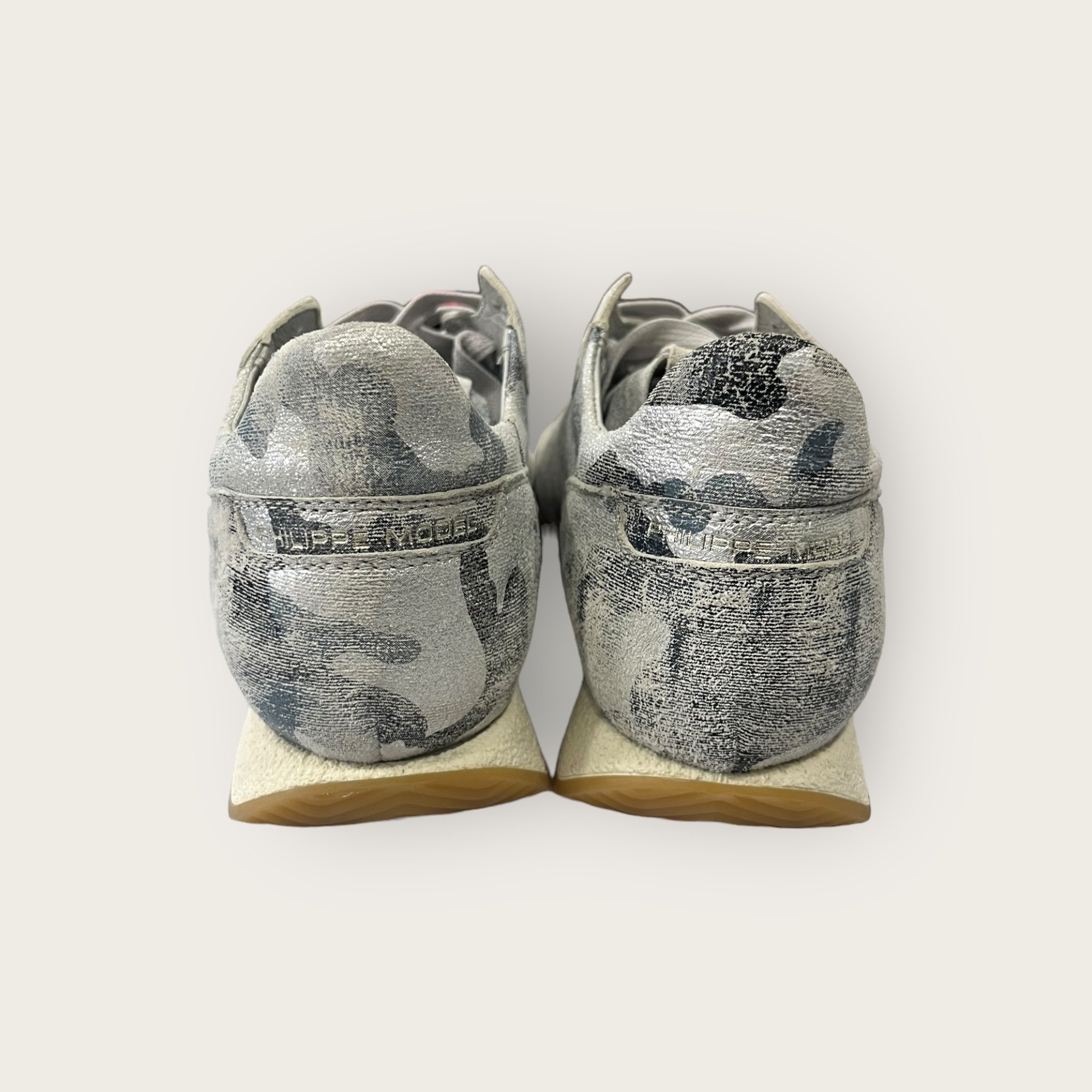 adomimod.com-PHILIPPE_MODEL-sneakers-camouflage-argent-p38Photoroom_006_20240731_175045.jpg