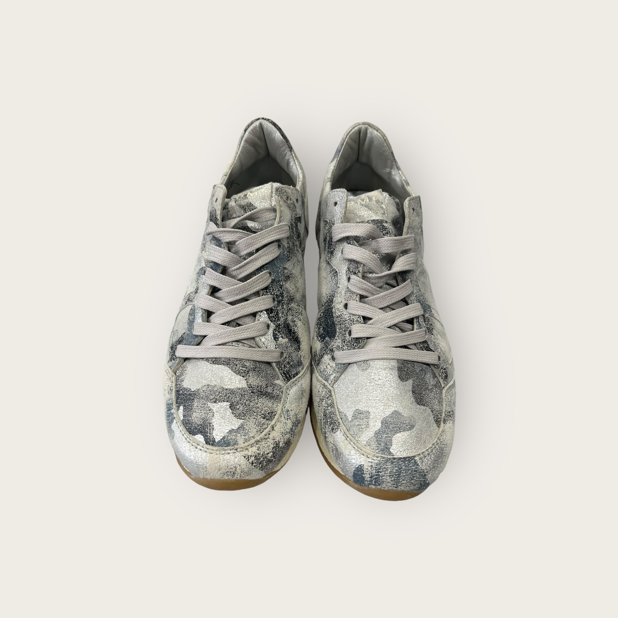 adomimod.com-PHILIPPE_MODEL-sneakers-camouflage-argent-p38Photoroom_009_20240731_175045.jpg