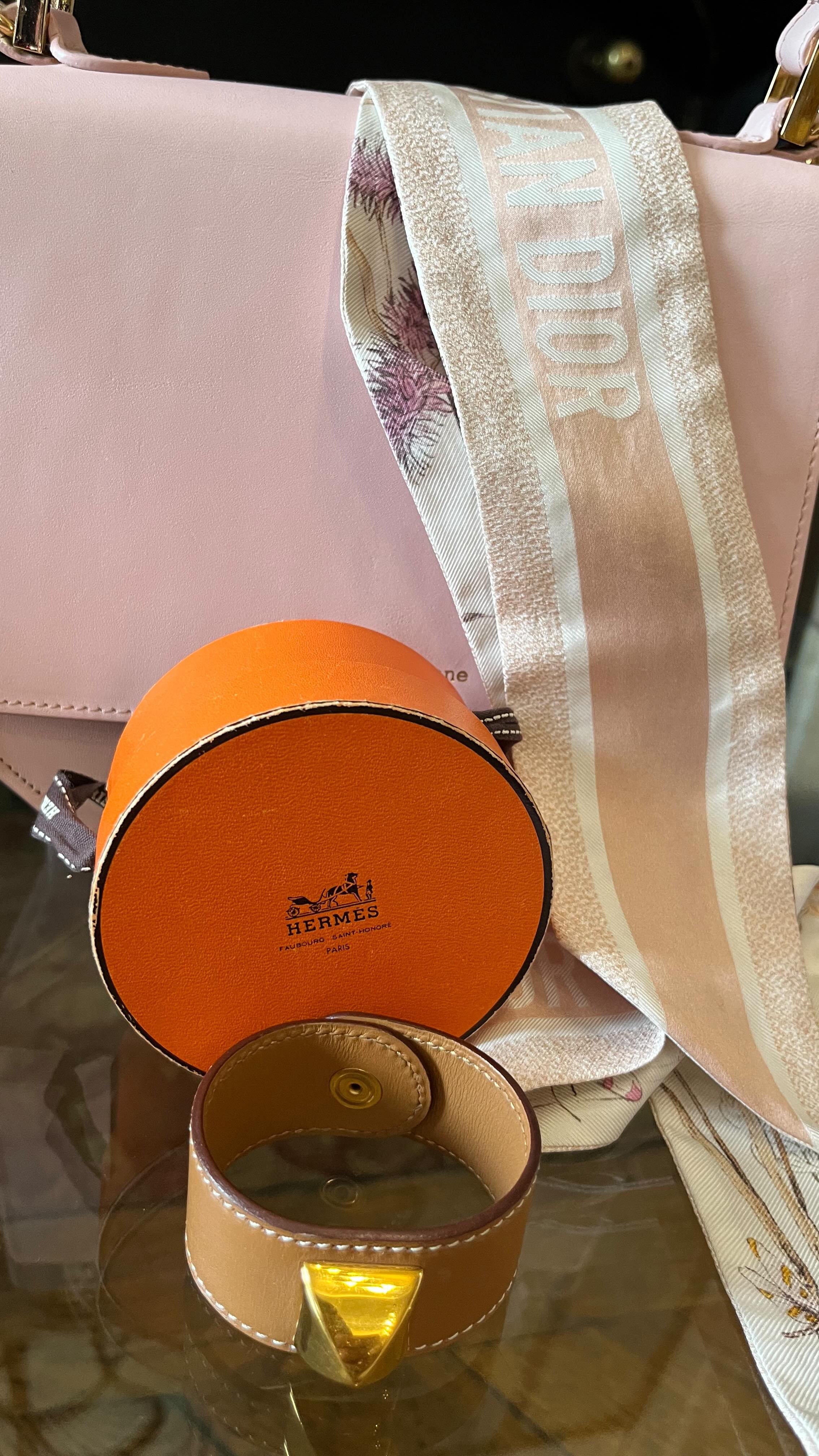 NOUVEAUTES HERMÈS- DIOR- CLÉMENCE FLANE de Seconde Main disponibles dès à présent sur adomimod.com
