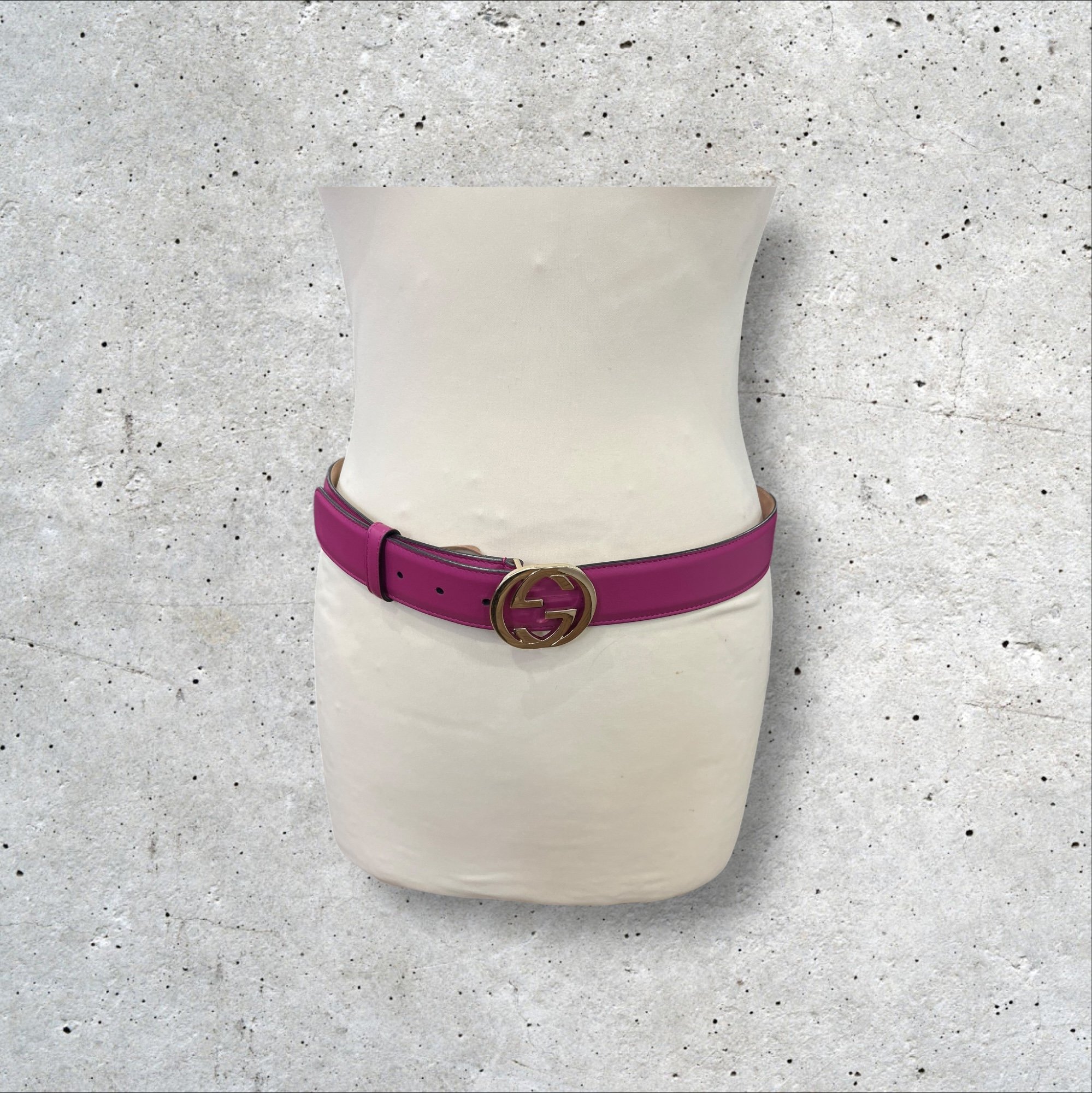 adomimod.com-gucci-ceinture-cuir-rose-taille-85Photoroom_011_20241003_143522.jpg