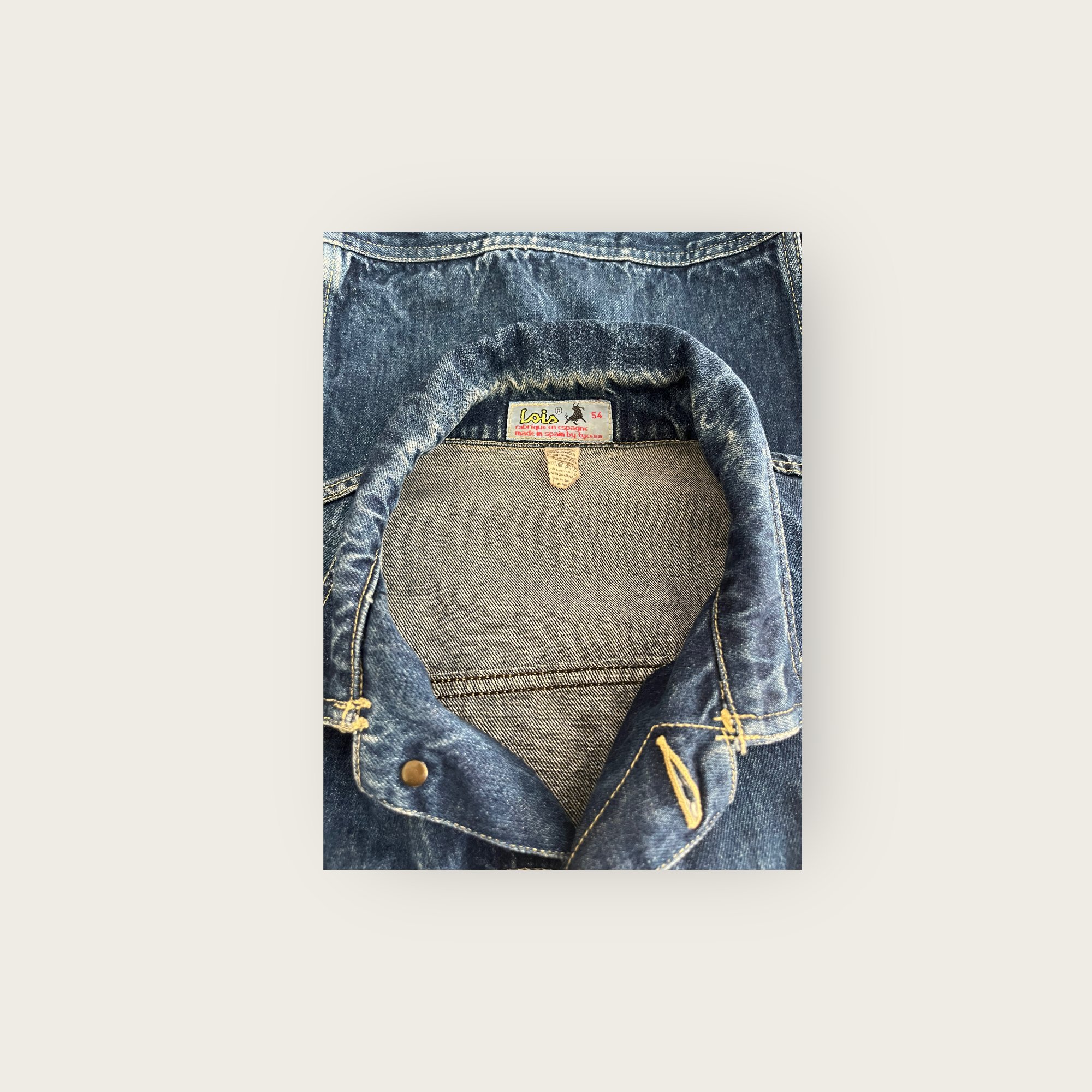 adomimod.com-LOIS_VESTE_JEANS_SANS_MANCHES_T40PhotoRoom_000_20240711_144051.jpg