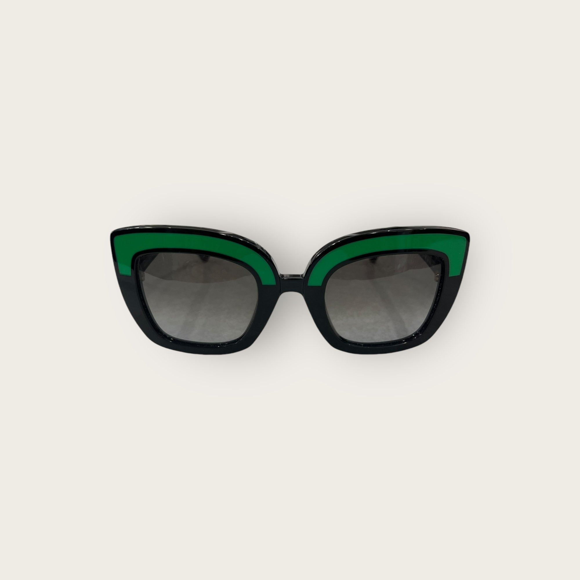 adomimod.com-solaires-noir-vertPhotoroom_003_20240930_143755.jpg